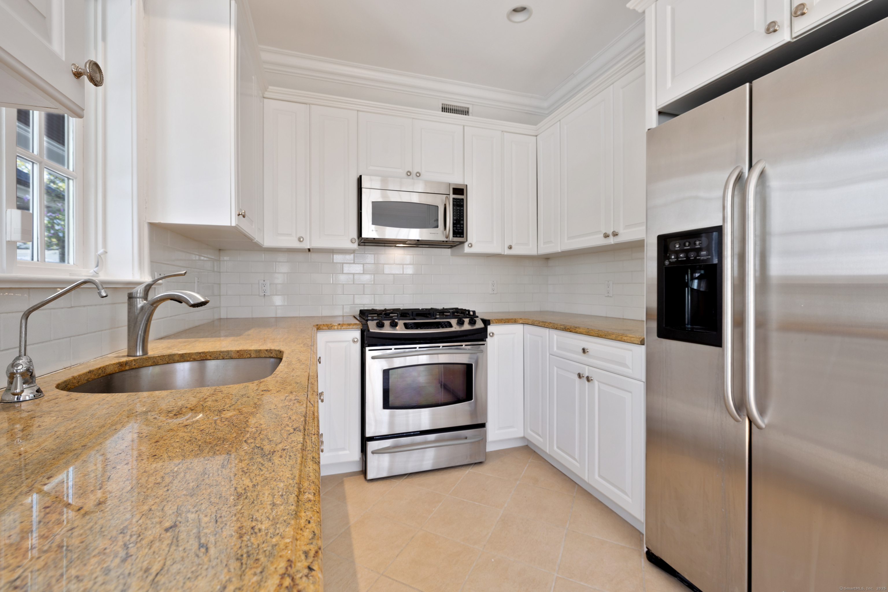 147 Holly Hill Lane 2