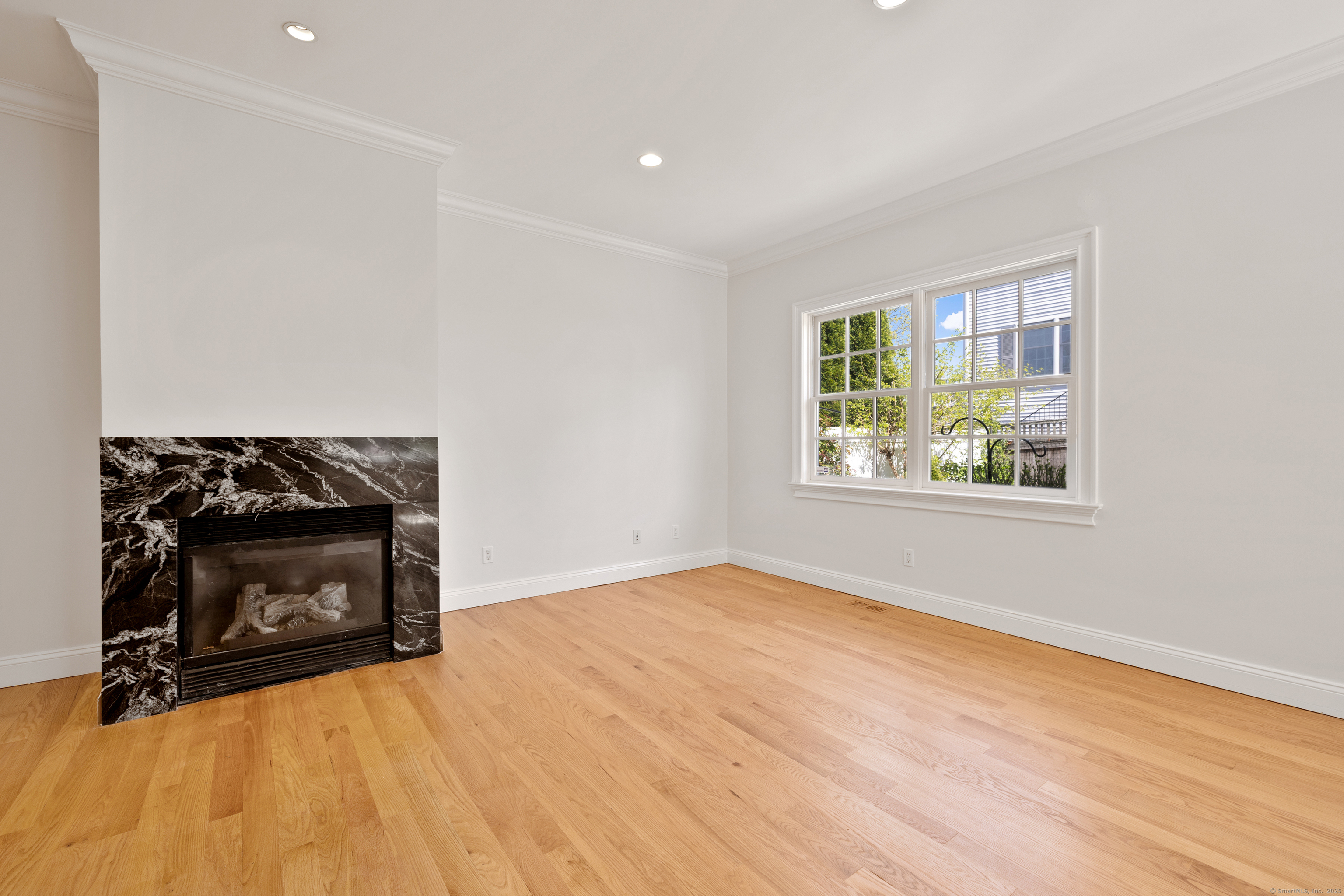 147 Holly Hill Lane 2