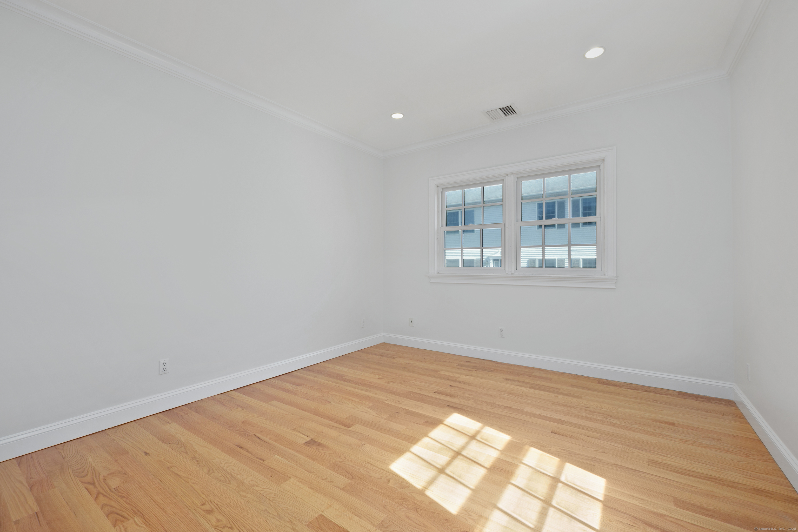 147 Holly Hill Lane 2
