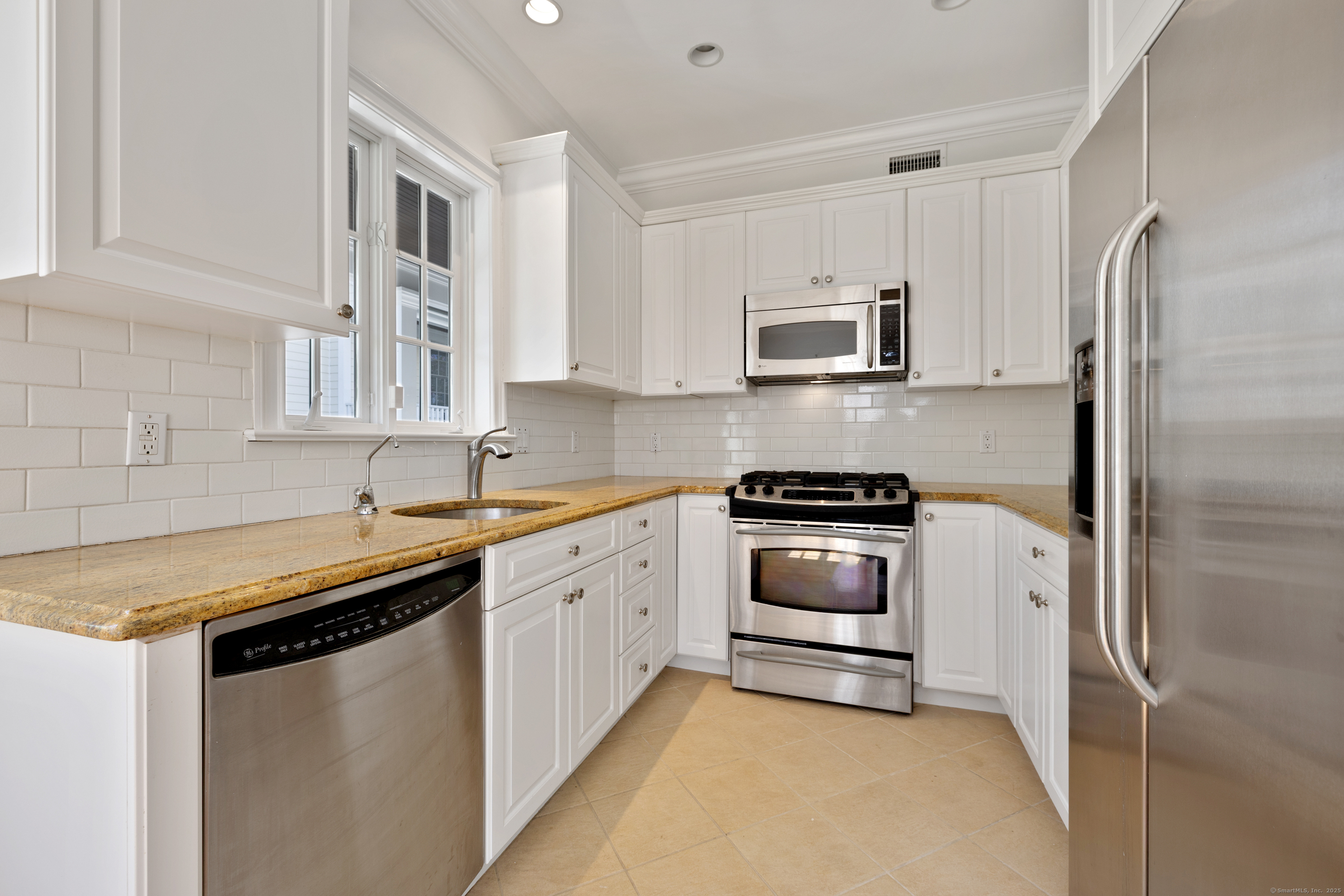 147 Holly Hill Lane 2
