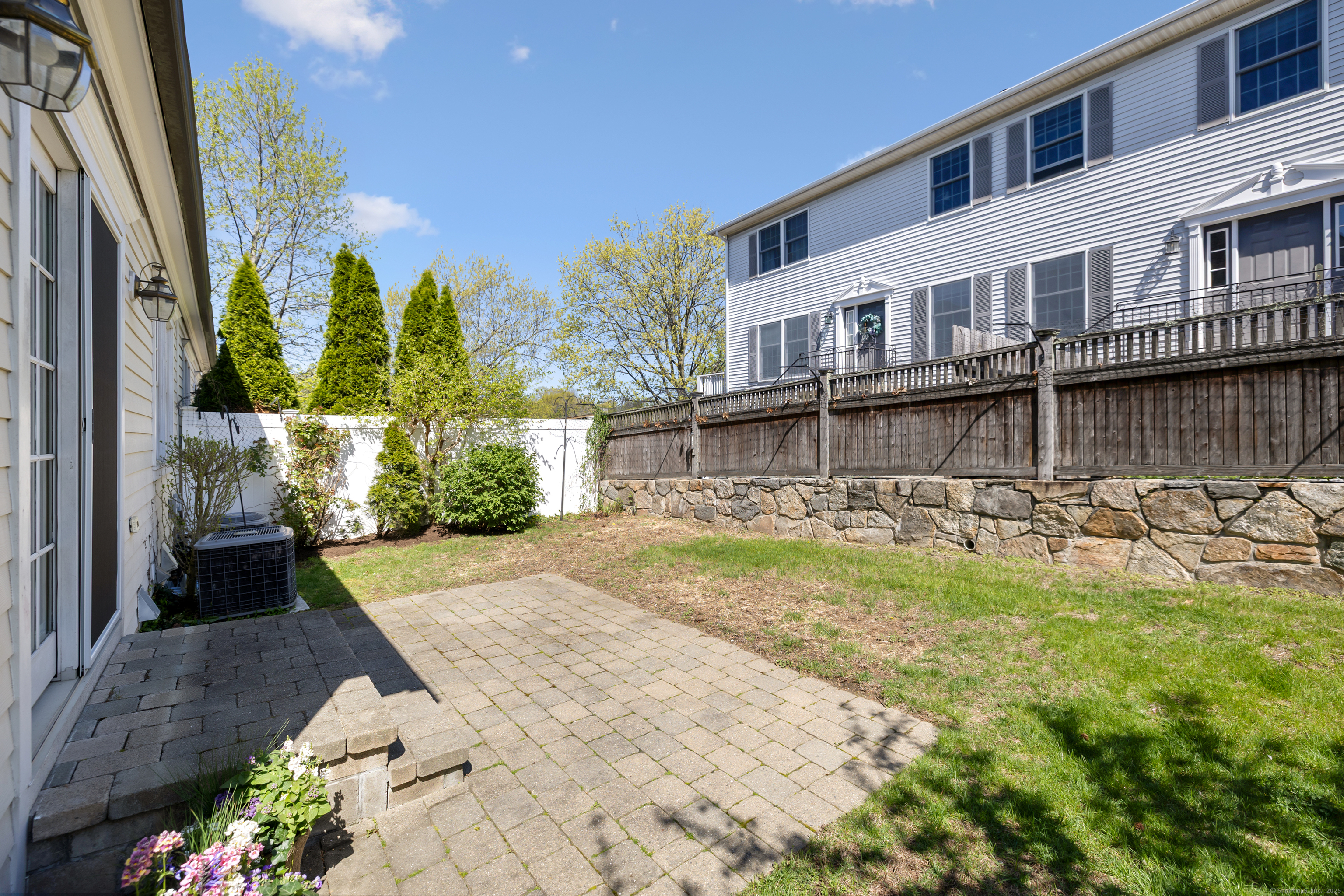 147 Holly Hill Lane 2