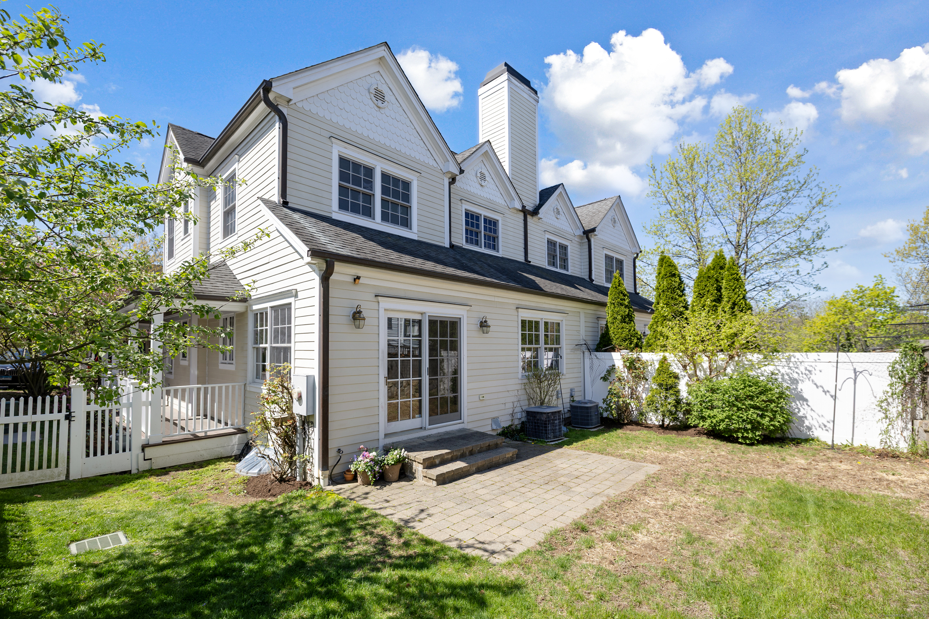 147 Holly Hill Lane 2