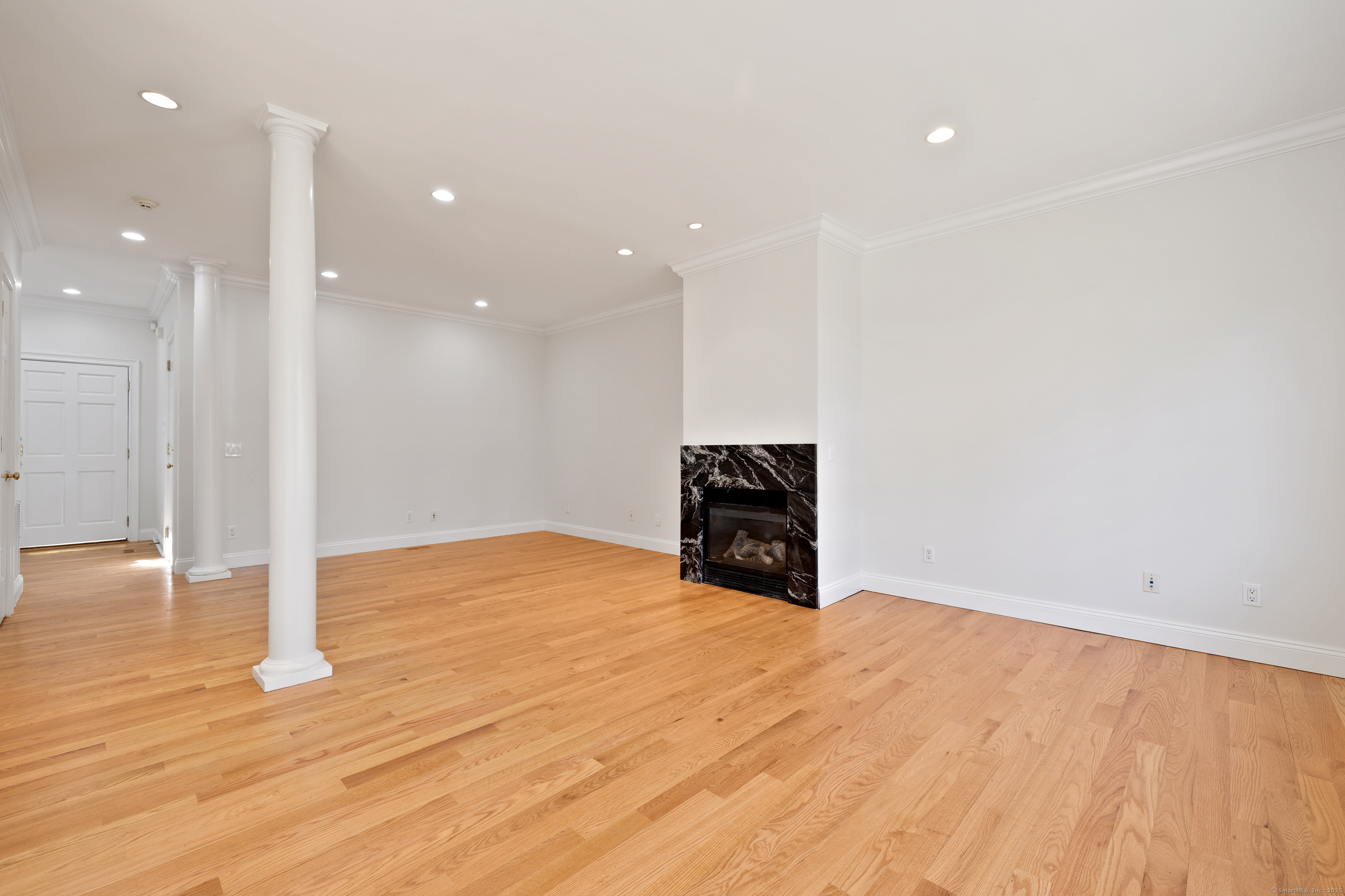 147 Holly Hill Lane 2