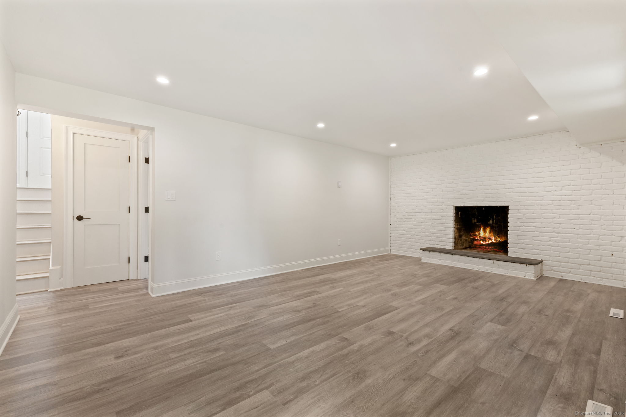 64 Amherst Place