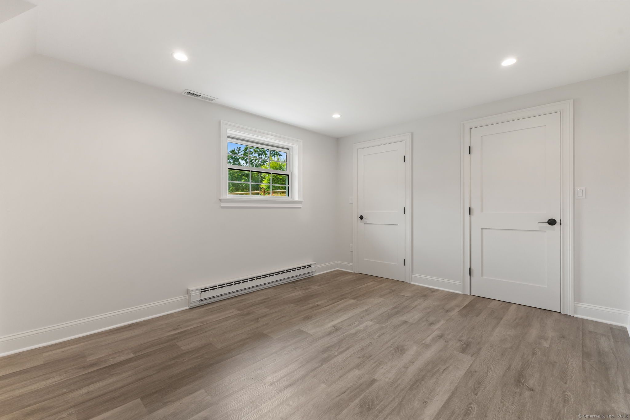 64 Amherst Place