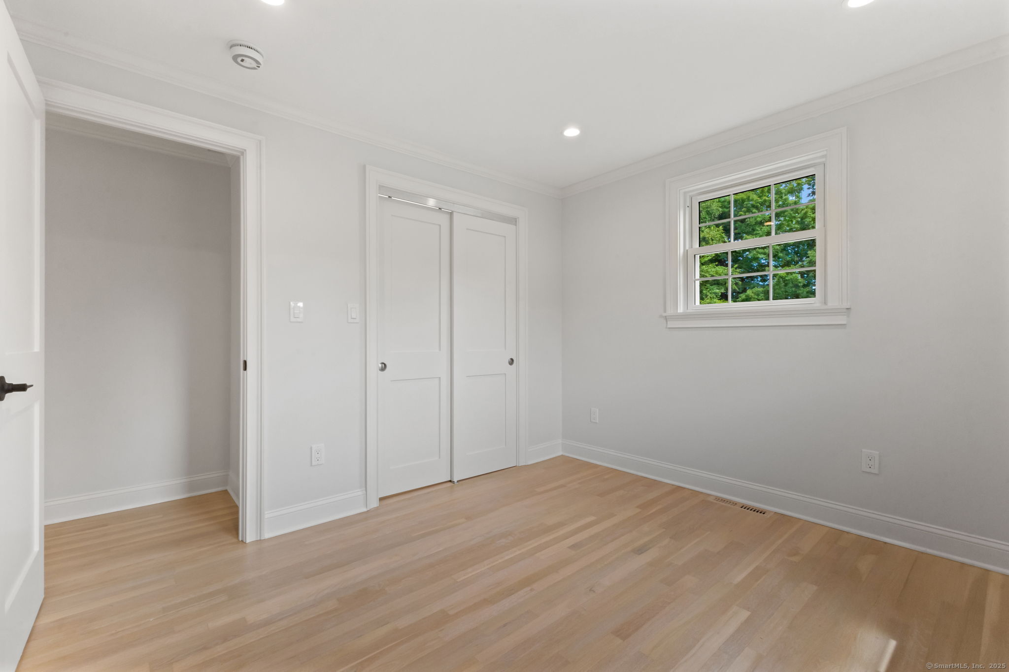 64 Amherst Place