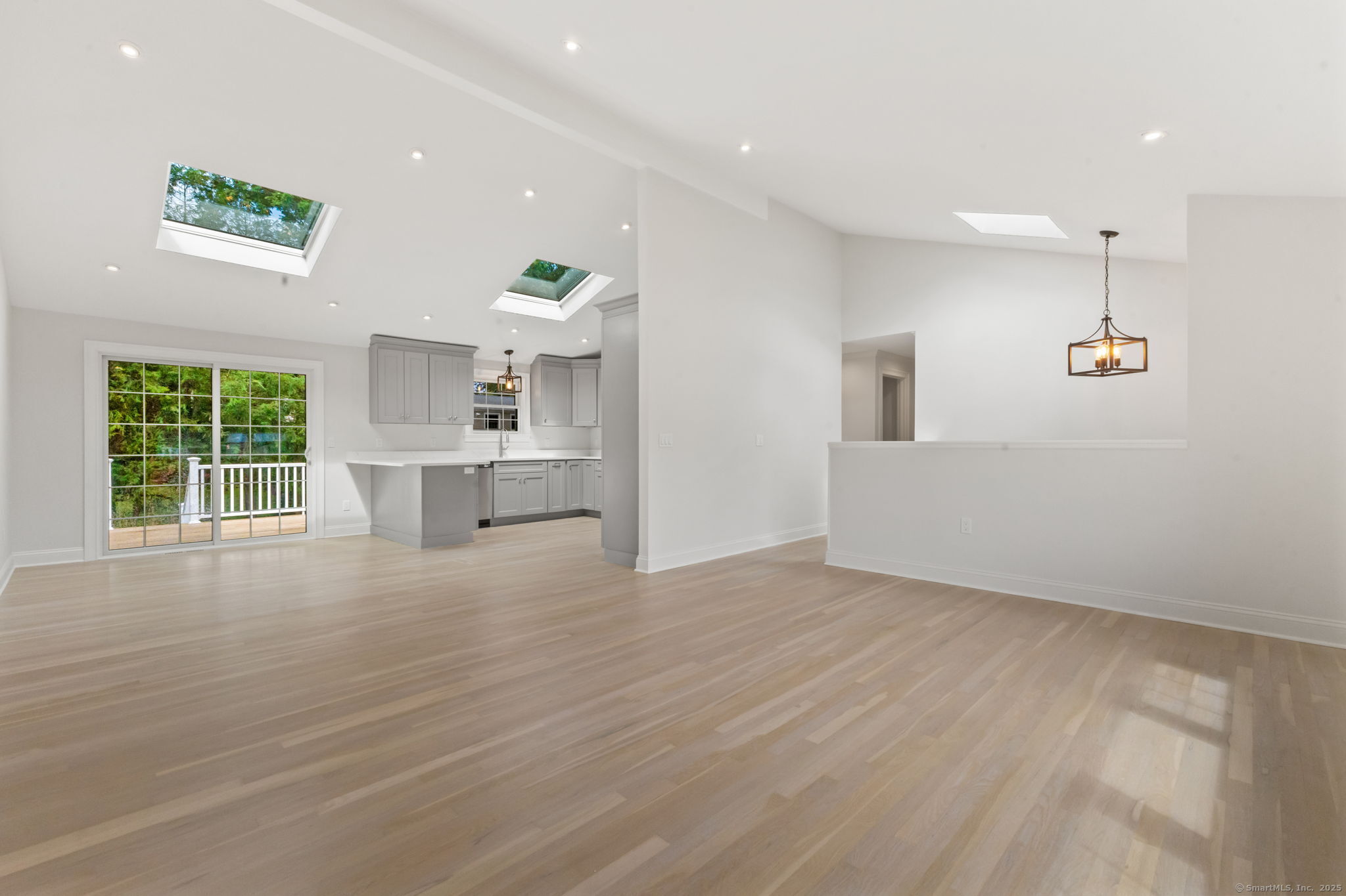 64 Amherst Place
