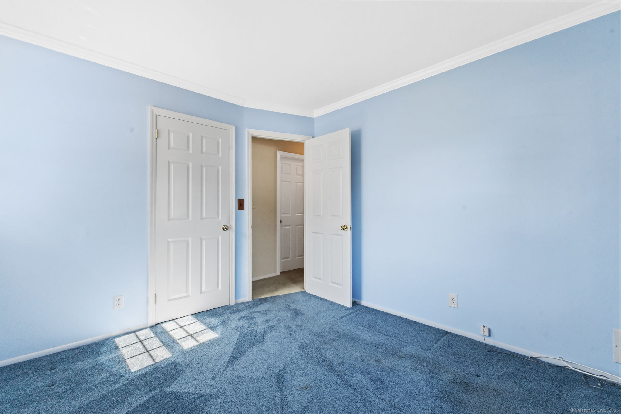 24 Guilford Lane