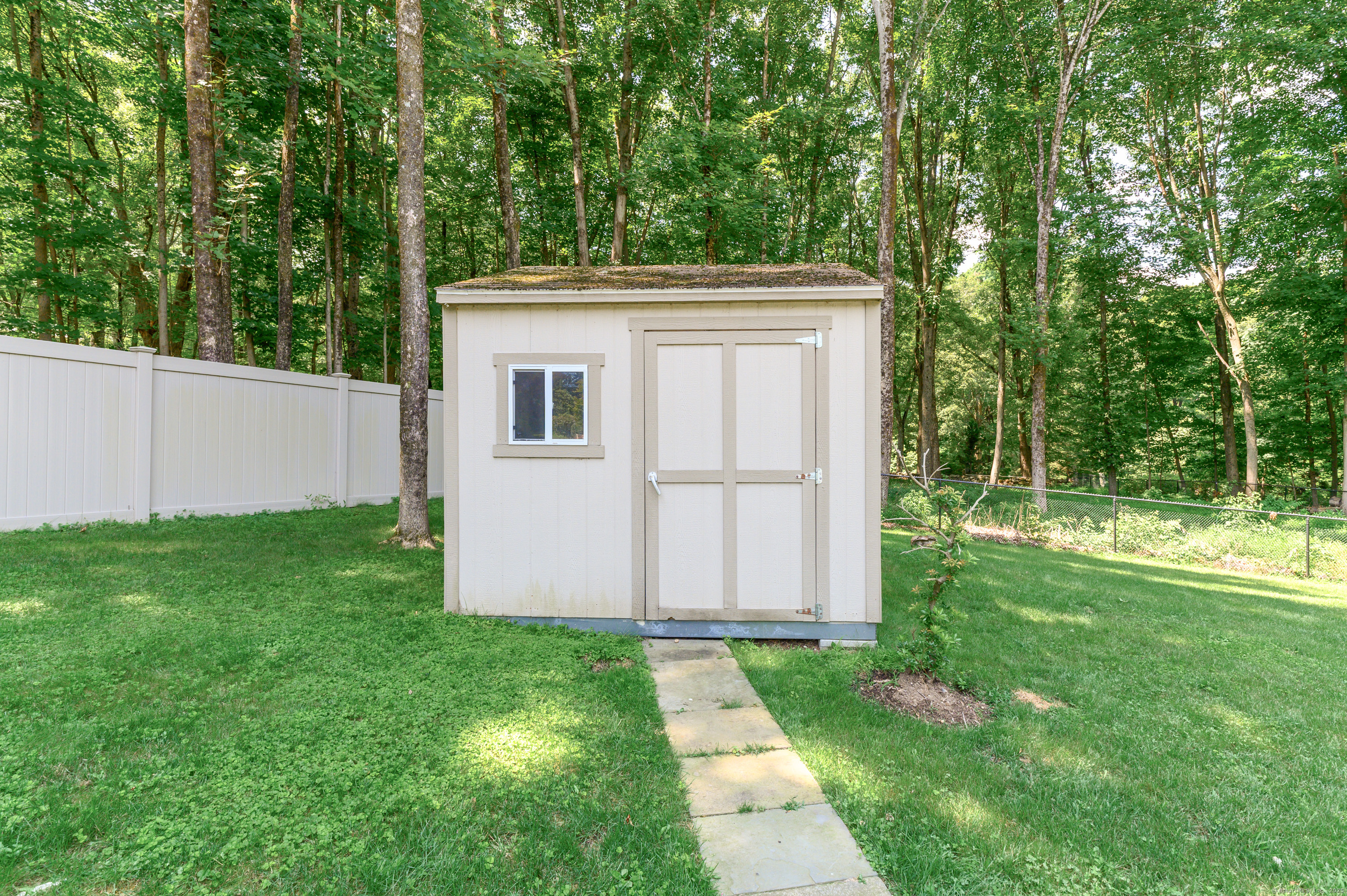 180 Riverbank Road