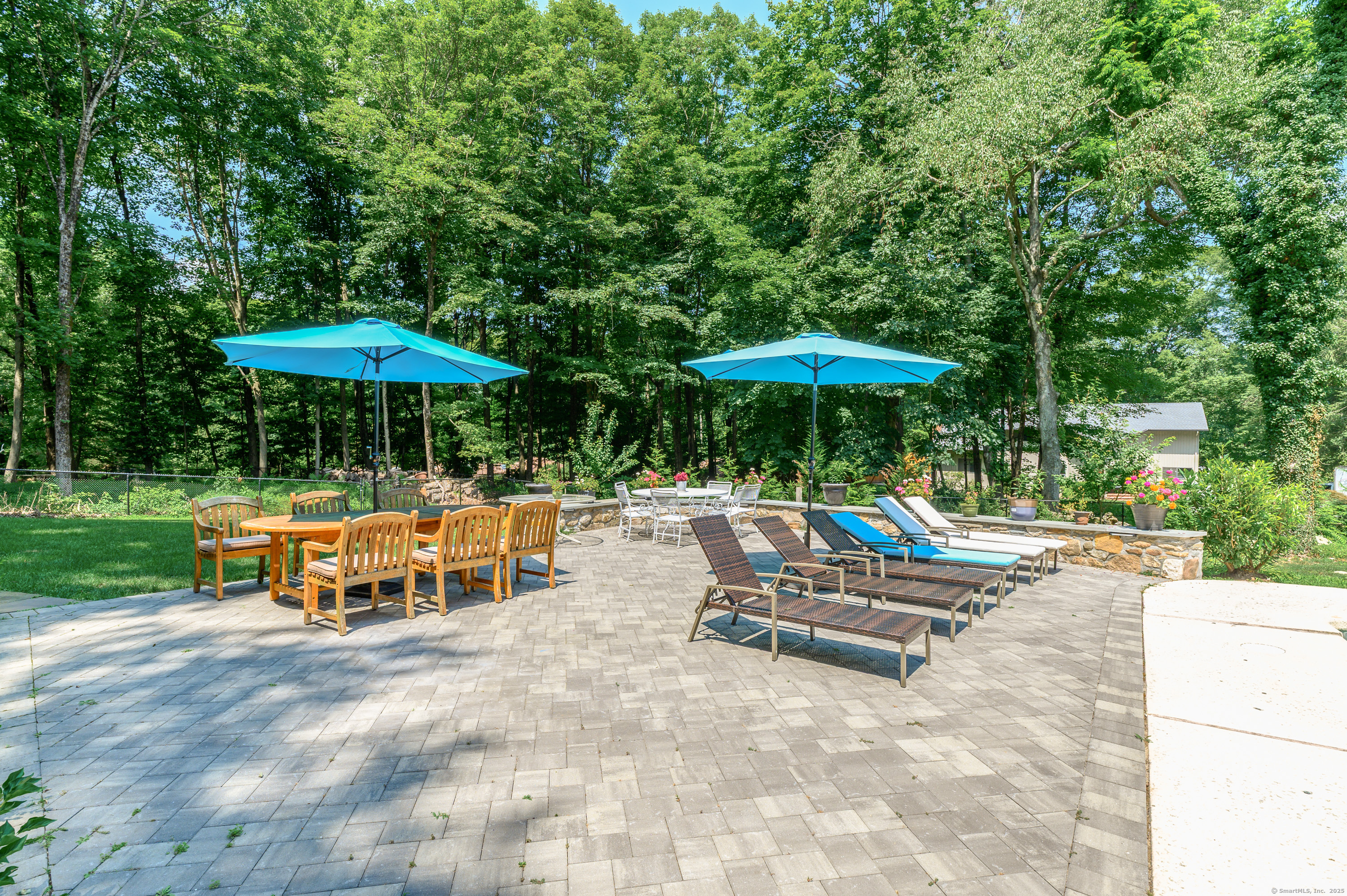 180 Riverbank Road