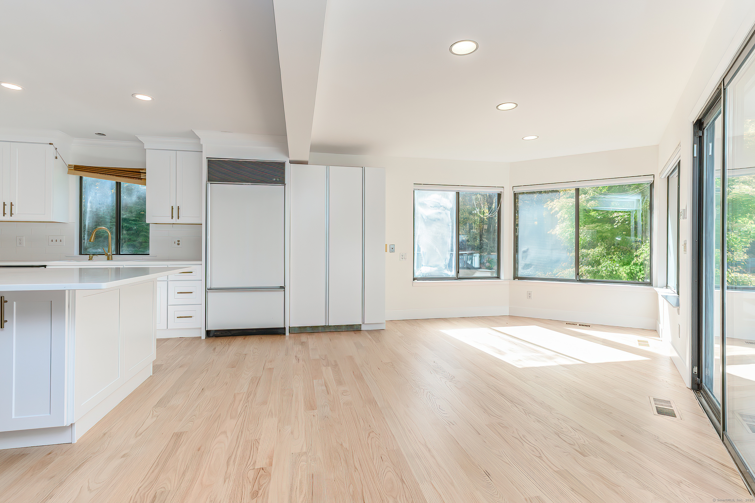180 Riverbank Road