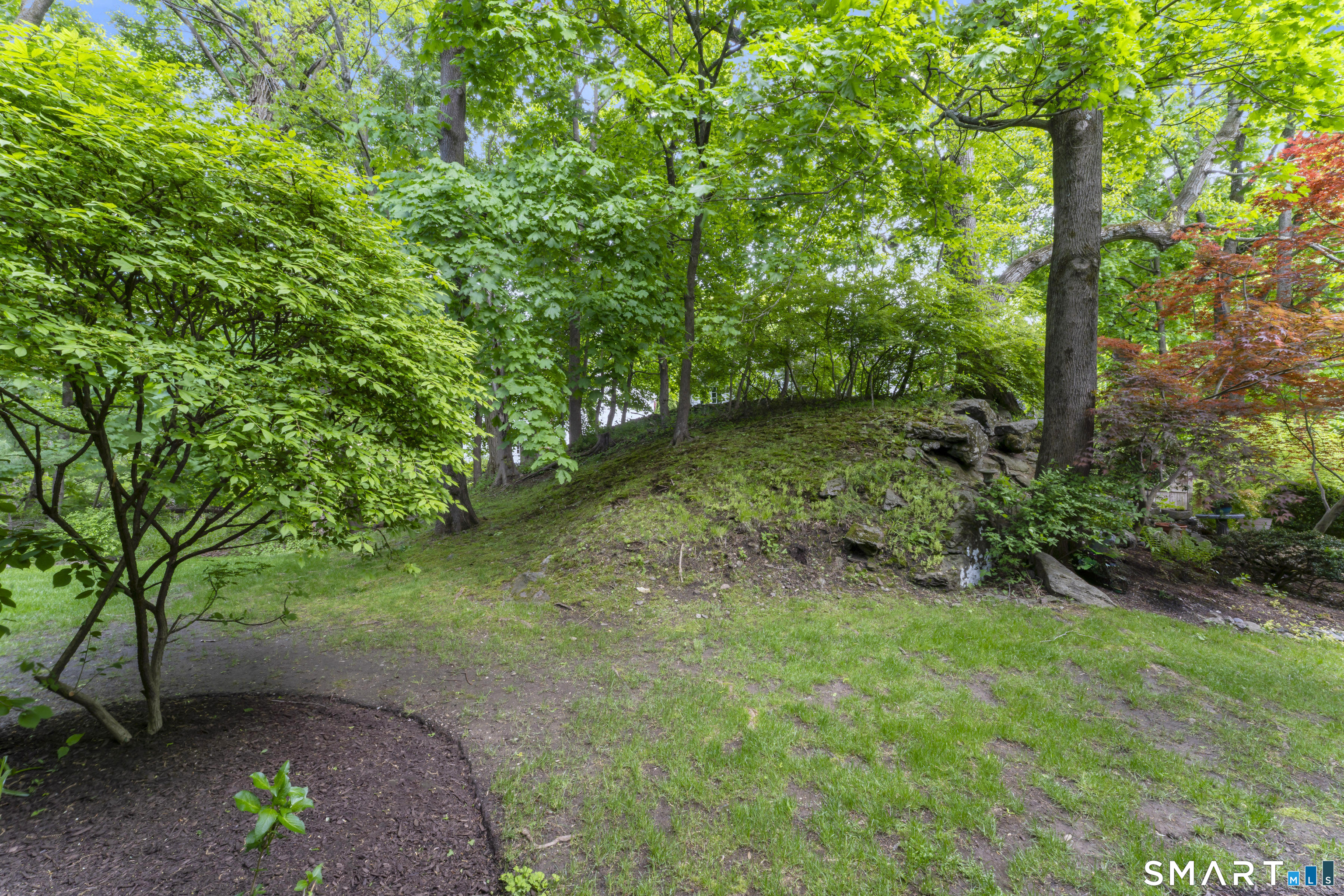 351 Pemberwick Road 818