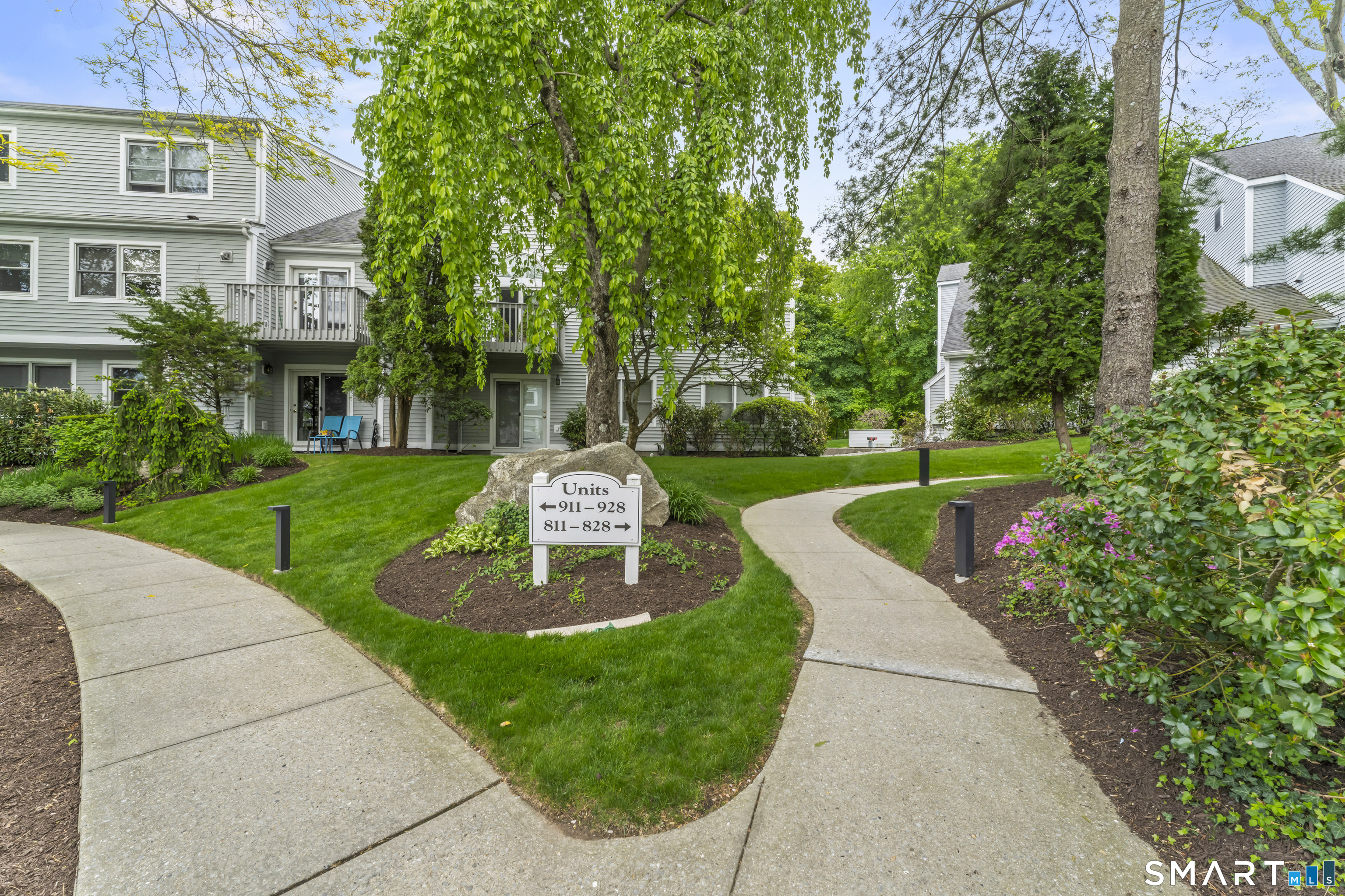 351 Pemberwick Road 818