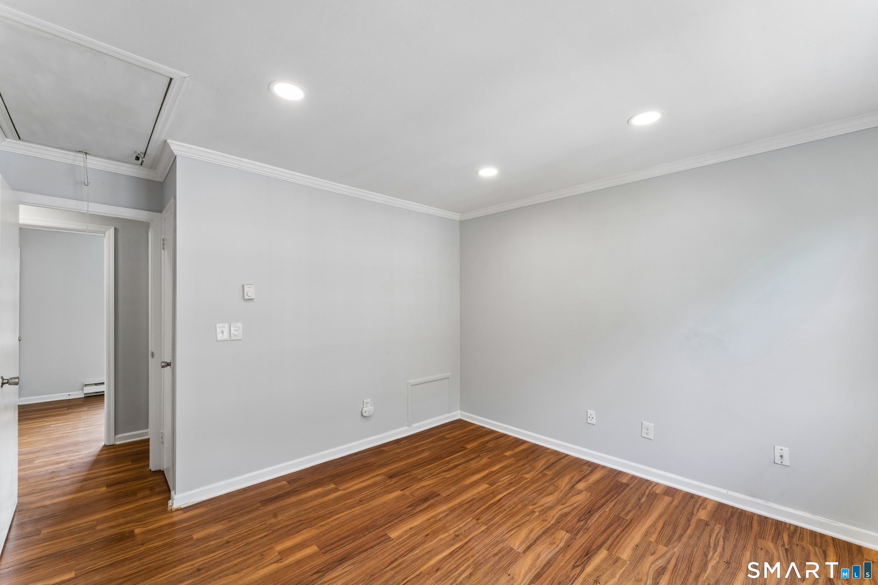 12 Camelot Drive Unit: E1