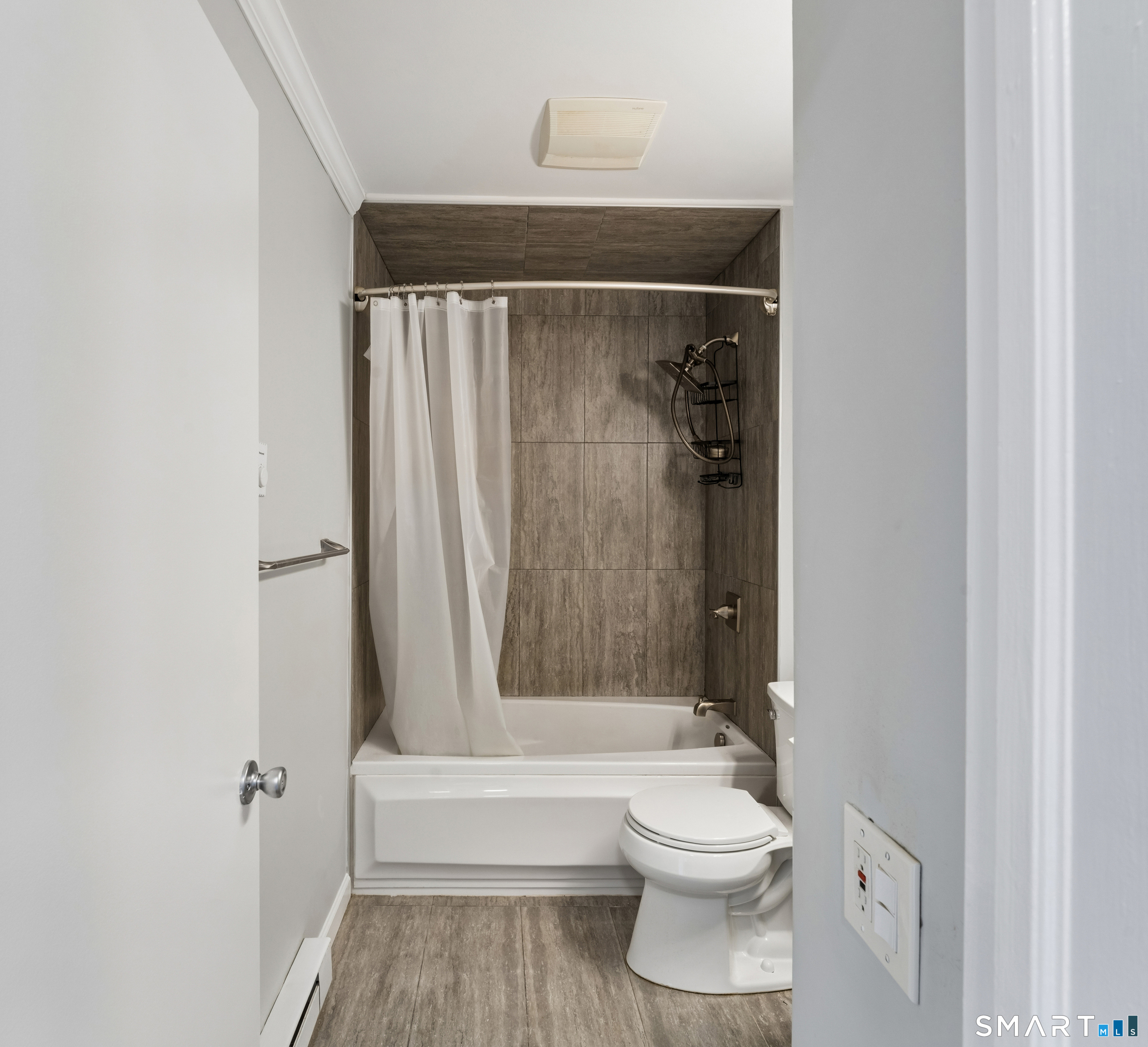 12 Camelot Drive Unit: E1