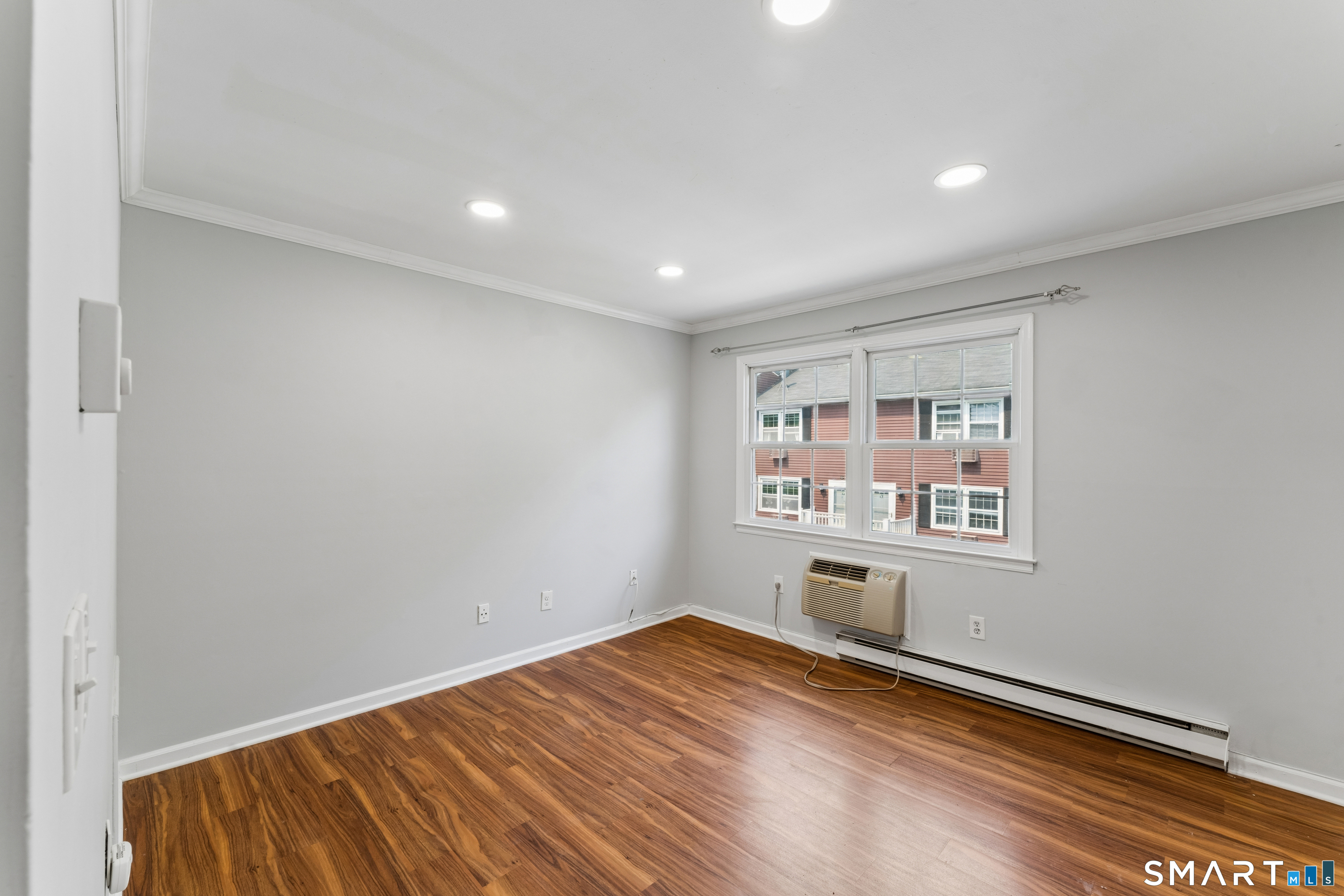 12 Camelot Drive Unit: E1