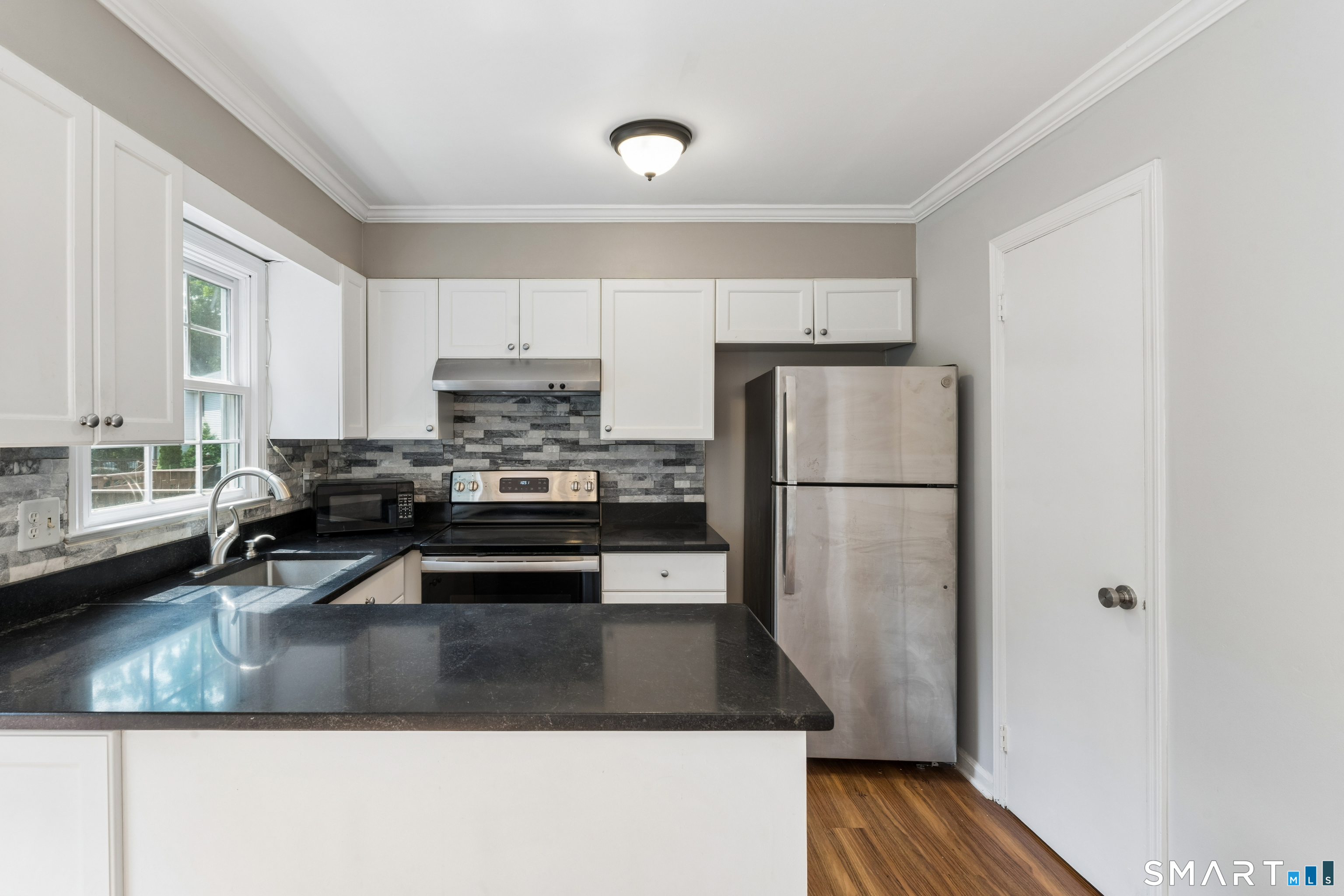 12 Camelot Drive Unit: E1