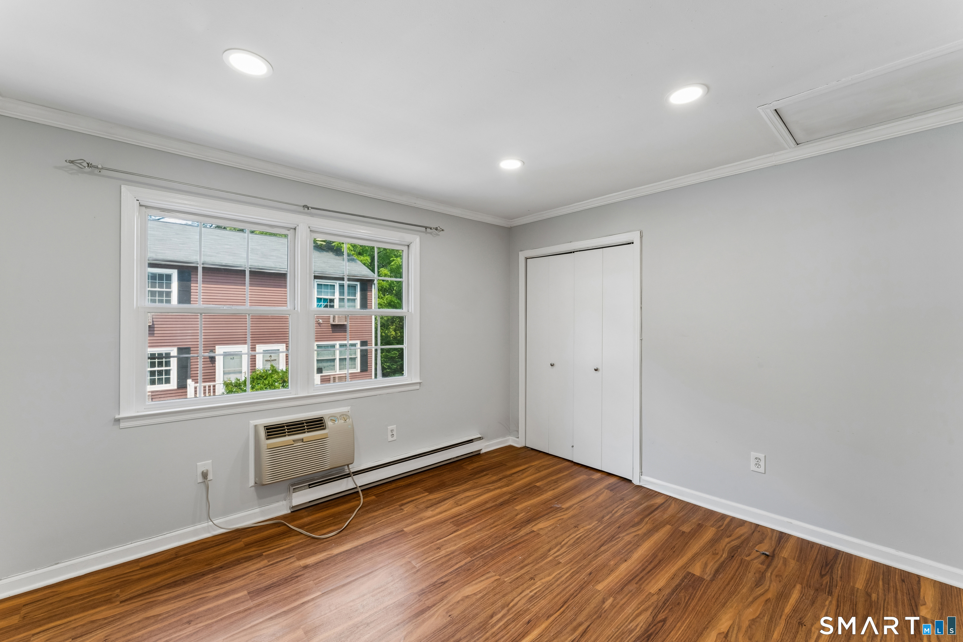 12 Camelot Drive Unit: E1
