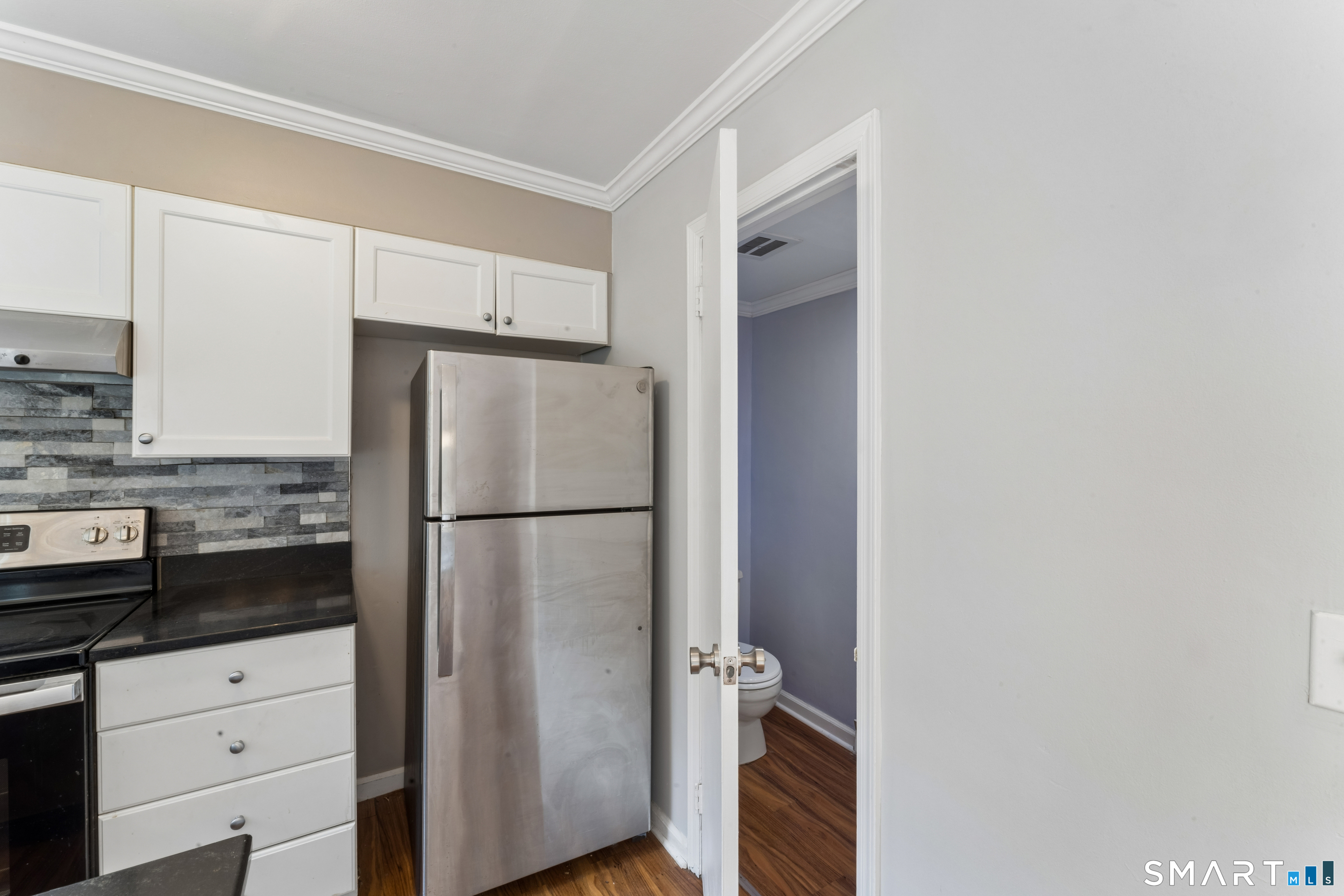 12 Camelot Drive Unit: E1