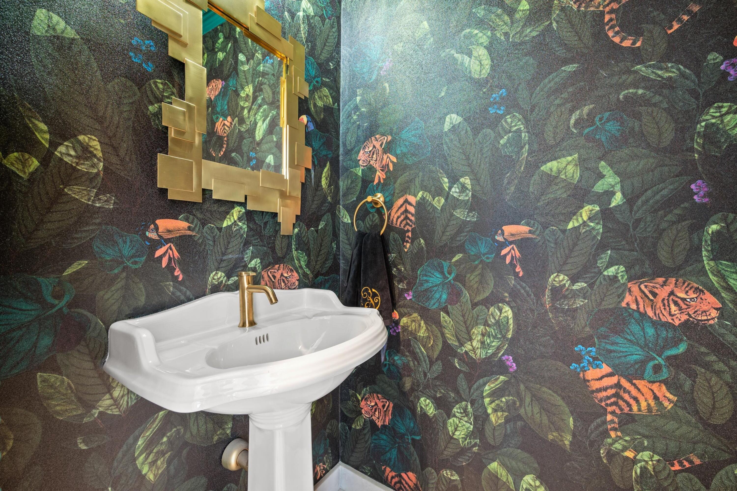 2600 Yacht Club Blvd