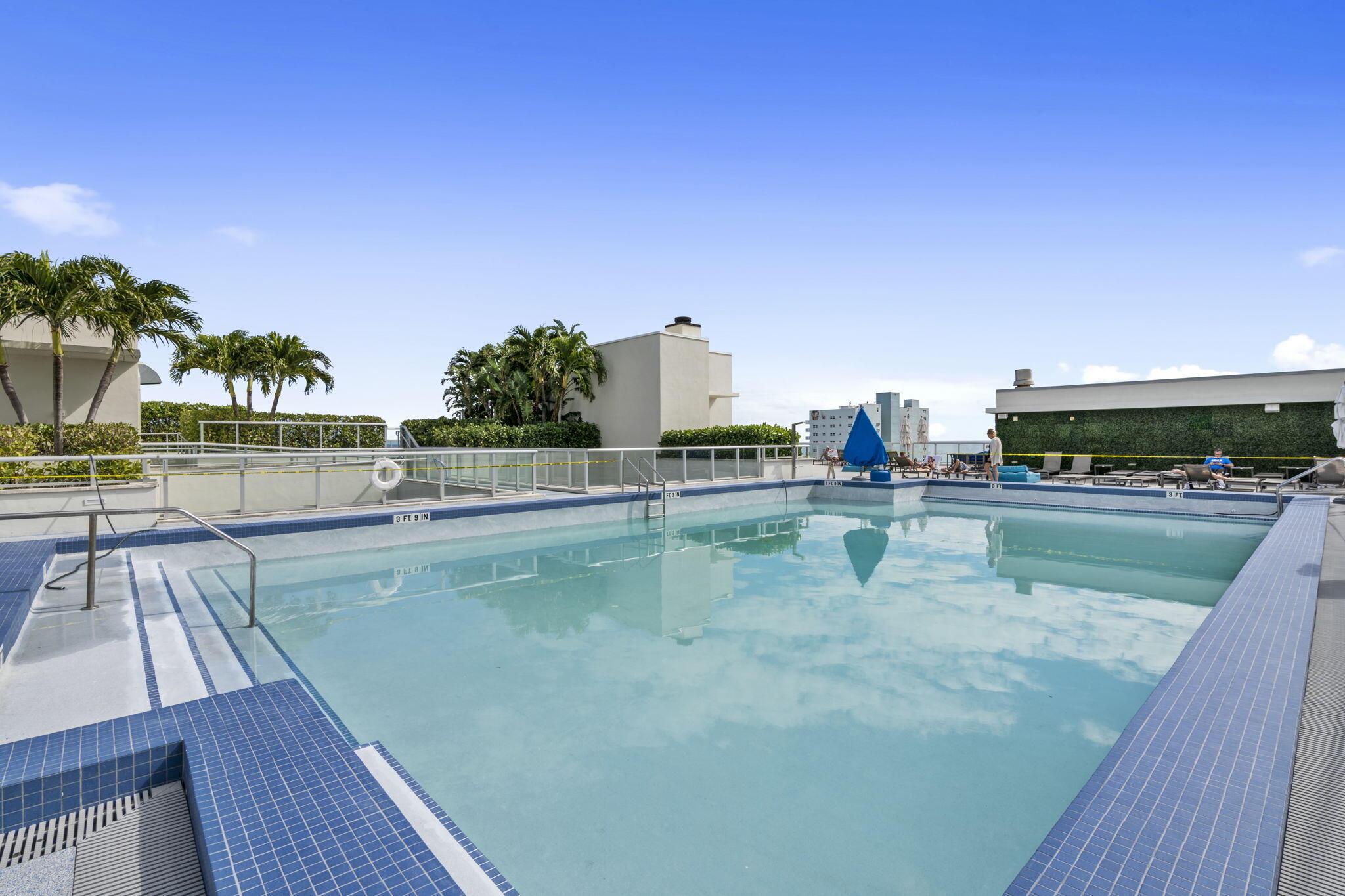 777 N Ocean Drive N407