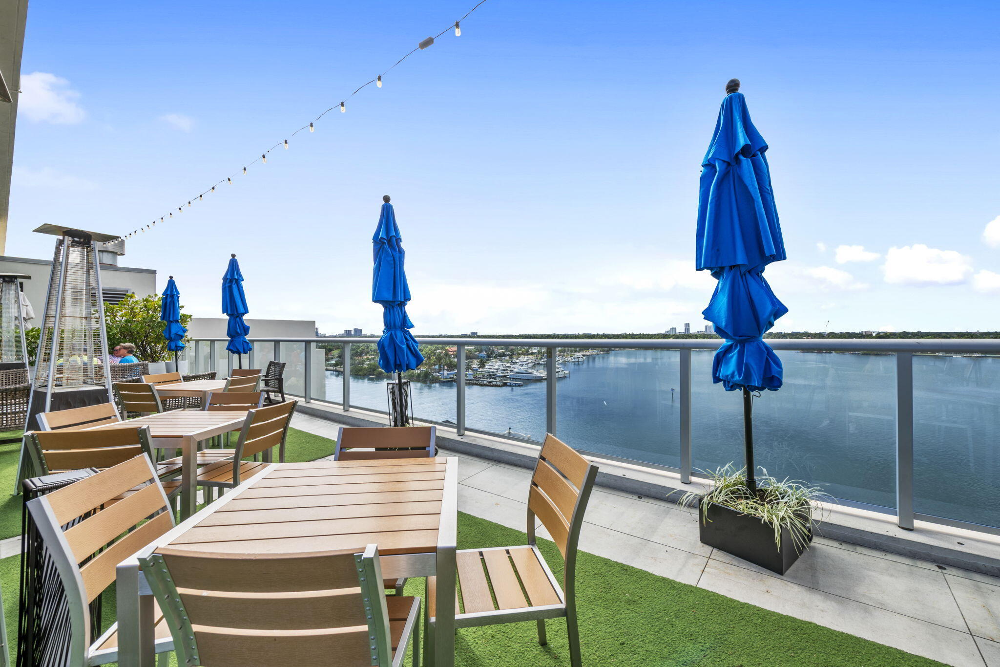 777 N Ocean Drive N407