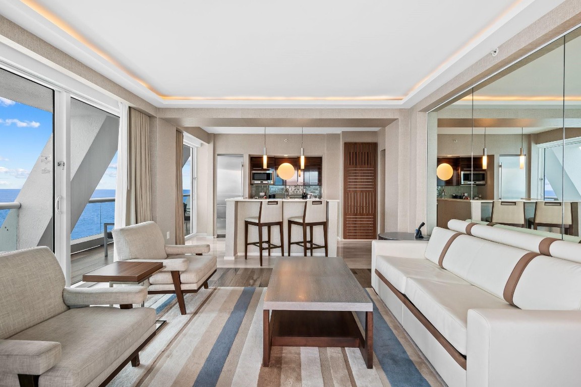 551 N Beach Blvd R2017