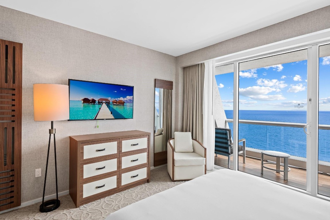 551 N Beach Blvd R2017