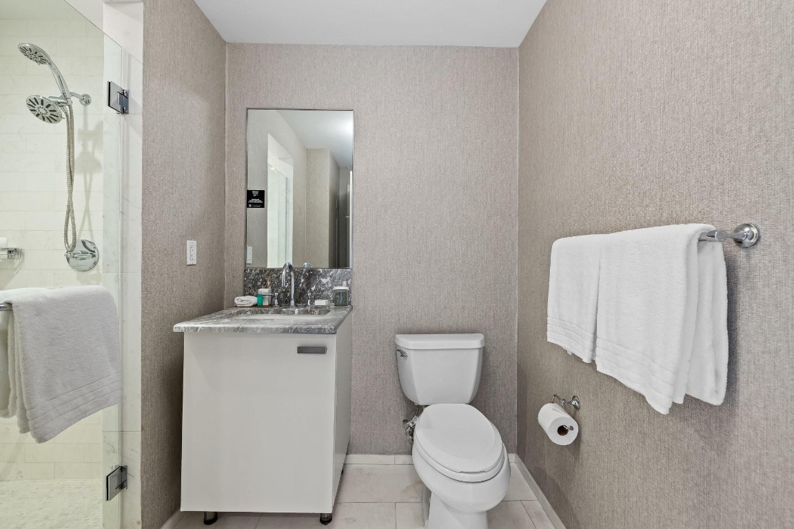 551 N Beach Blvd R2017