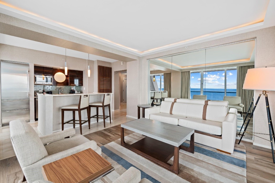 551 N Beach Blvd R2017