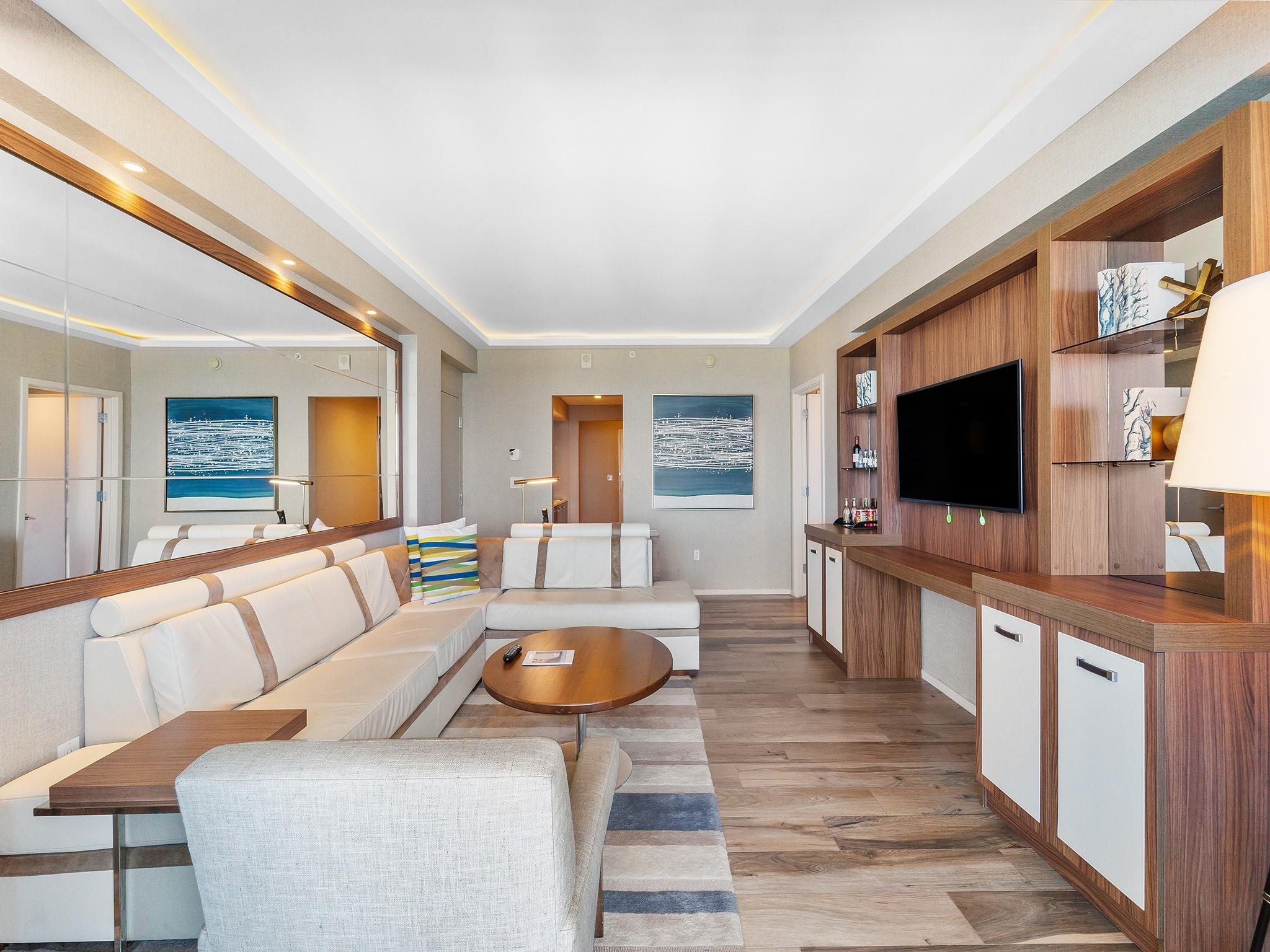 551 N Beach Blvd H1016