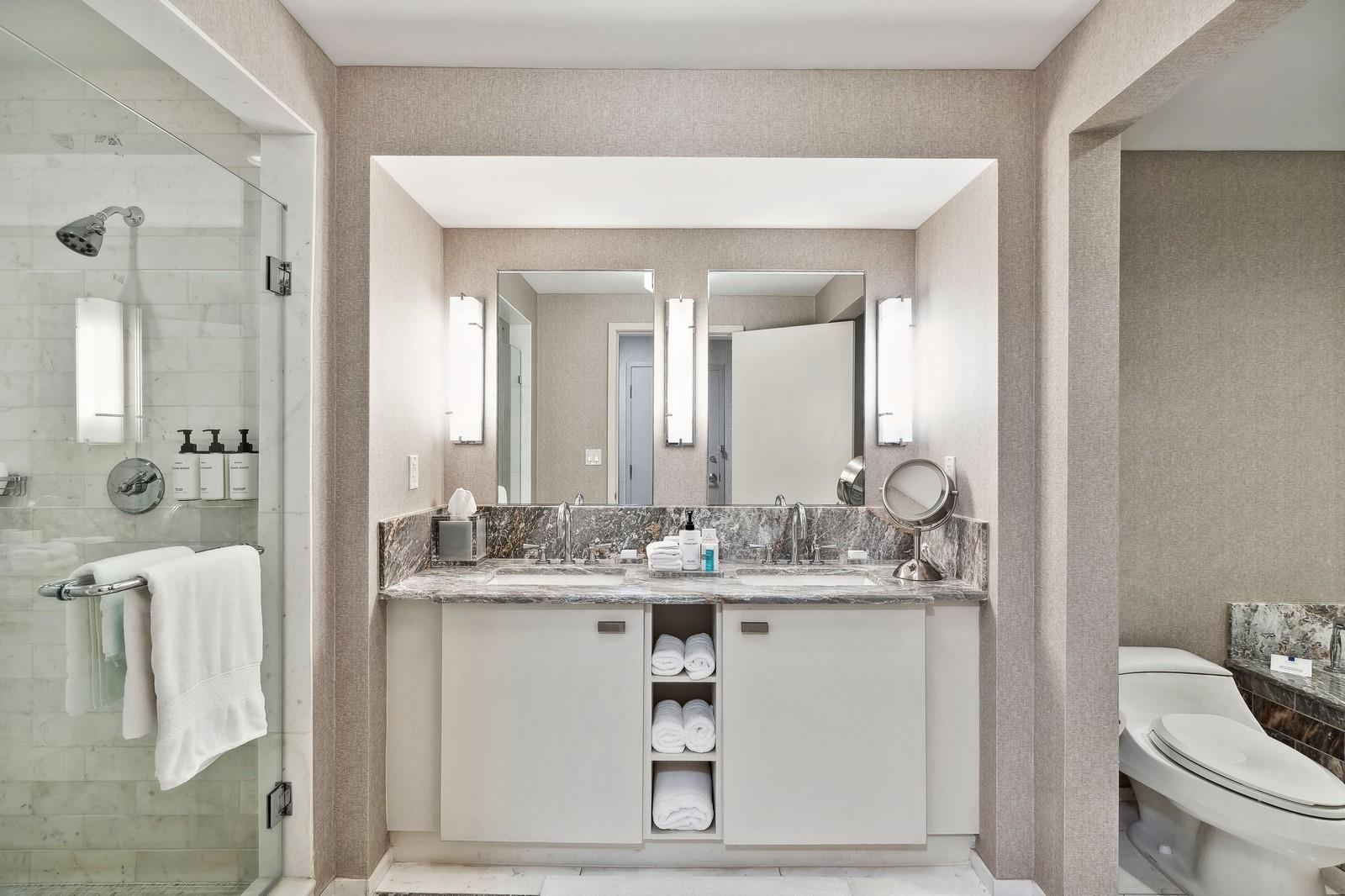 551 N Beach Blvd R2211