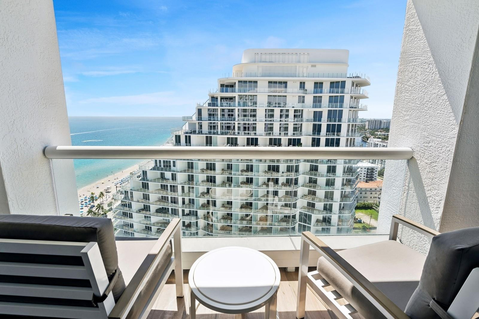 551 N Beach Blvd R2211