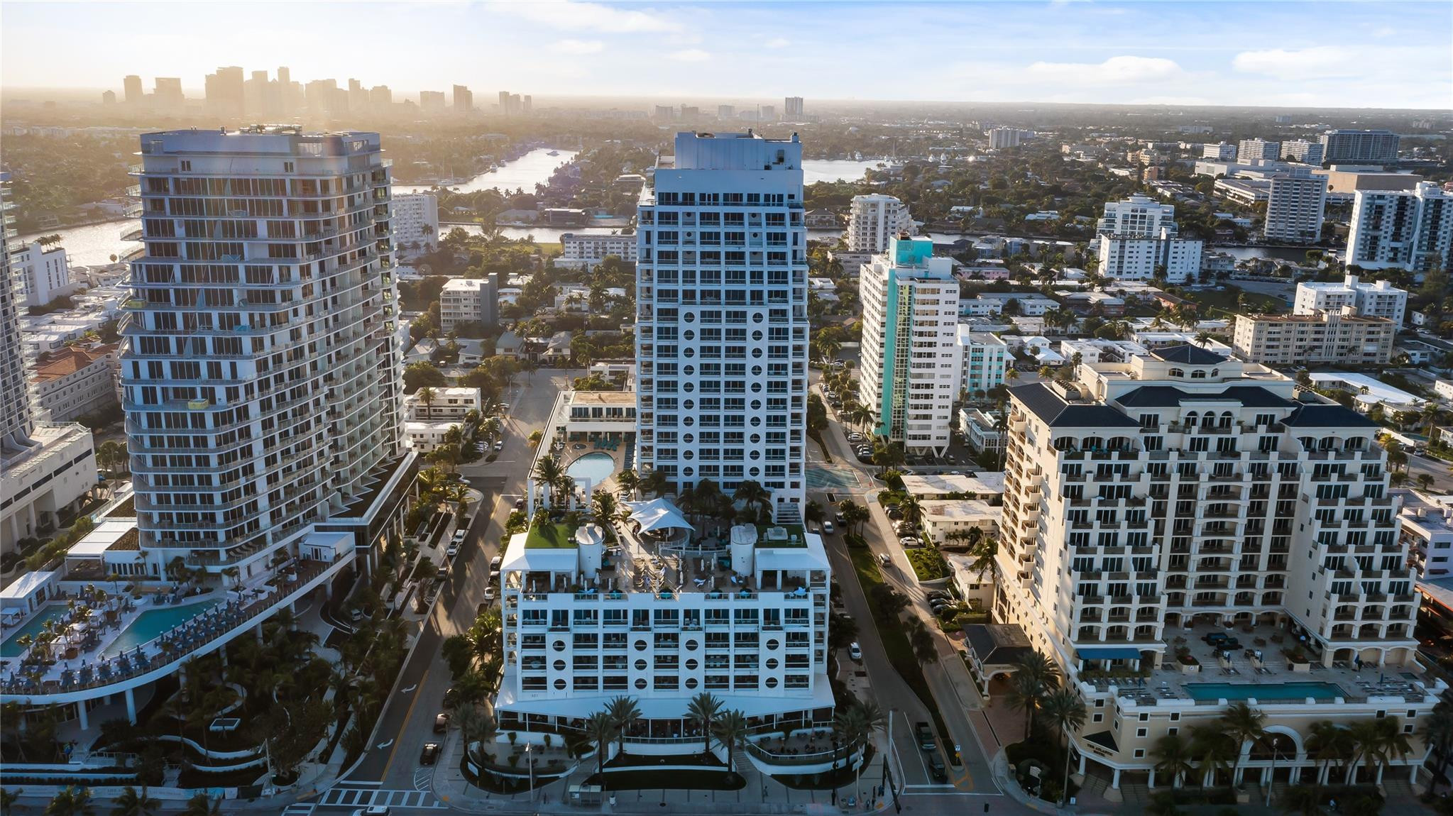 551 N Beach Blvd R2211