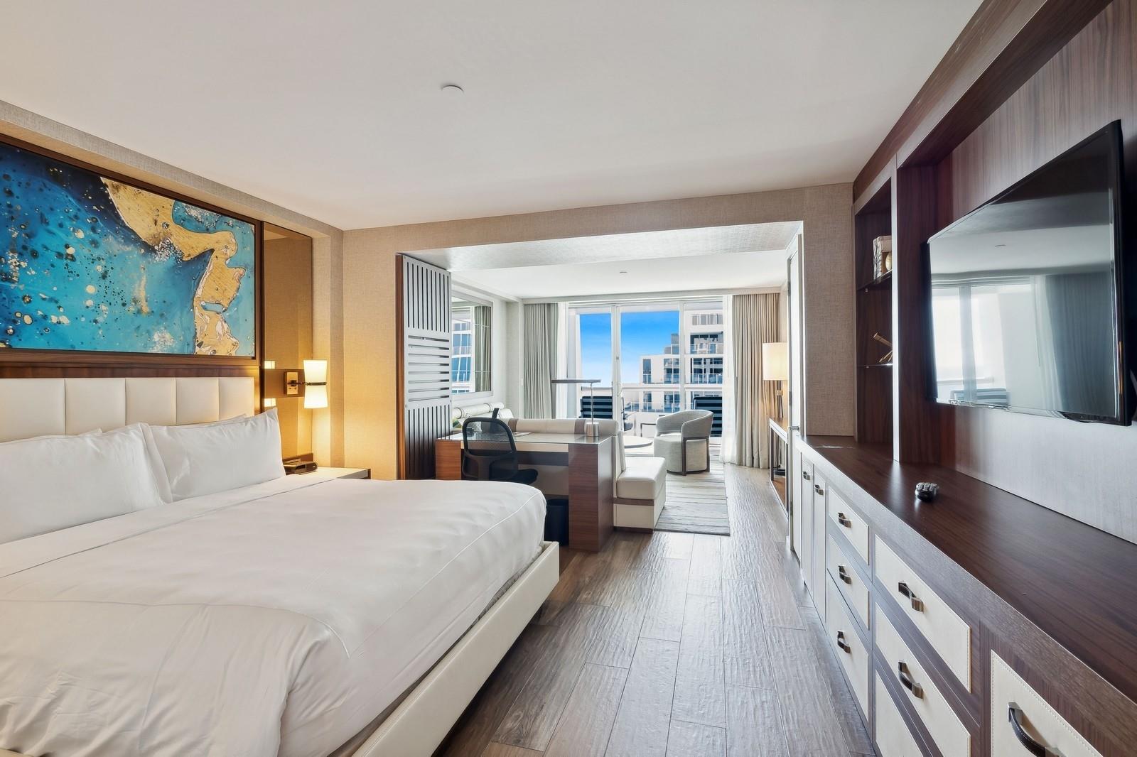 551 N Beach Blvd R2211