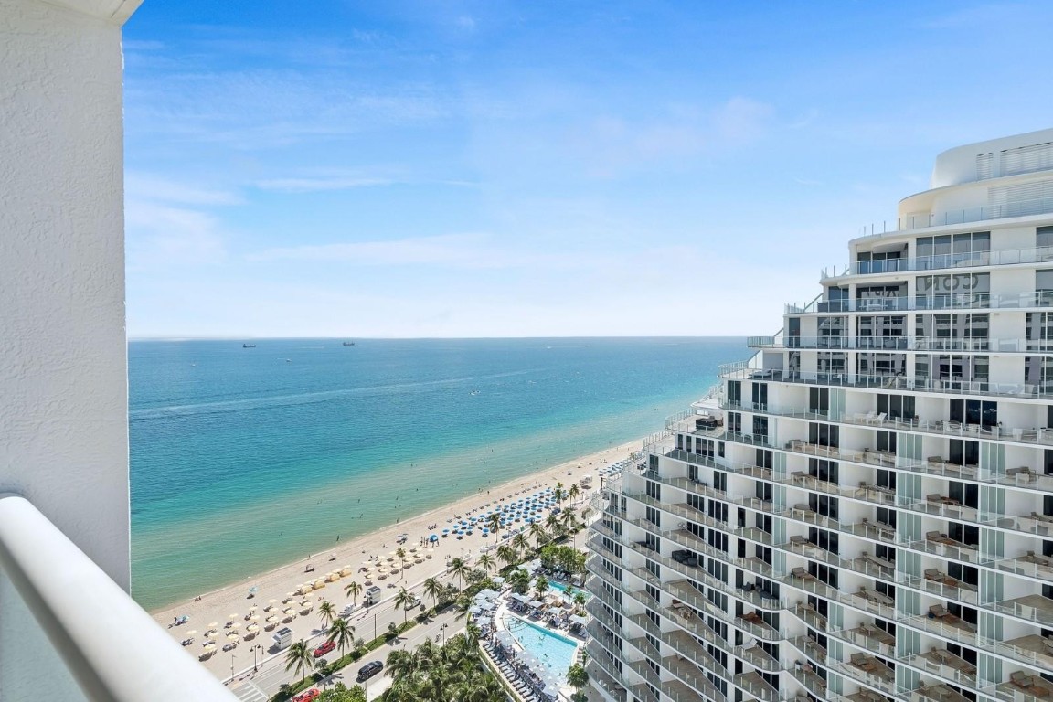 551 N Beach Blvd R2211