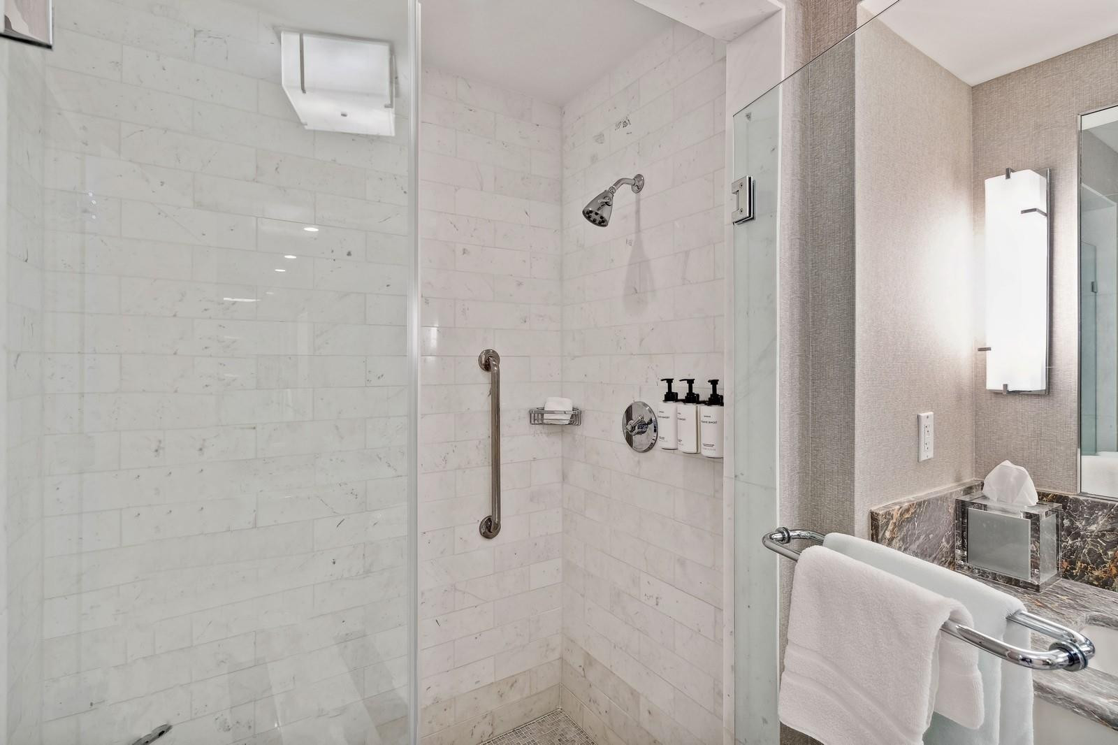 551 N Beach Blvd R2211