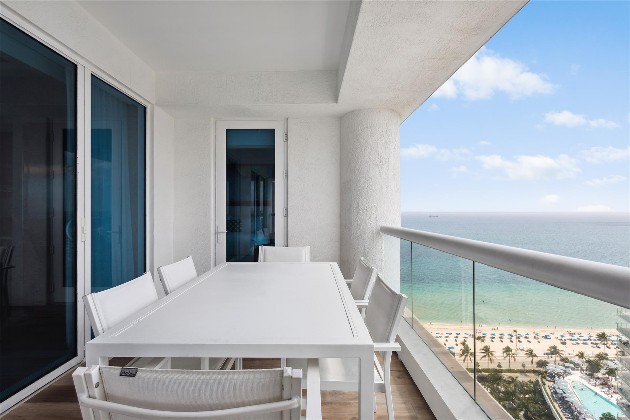 551 N Beach Blvd 2305