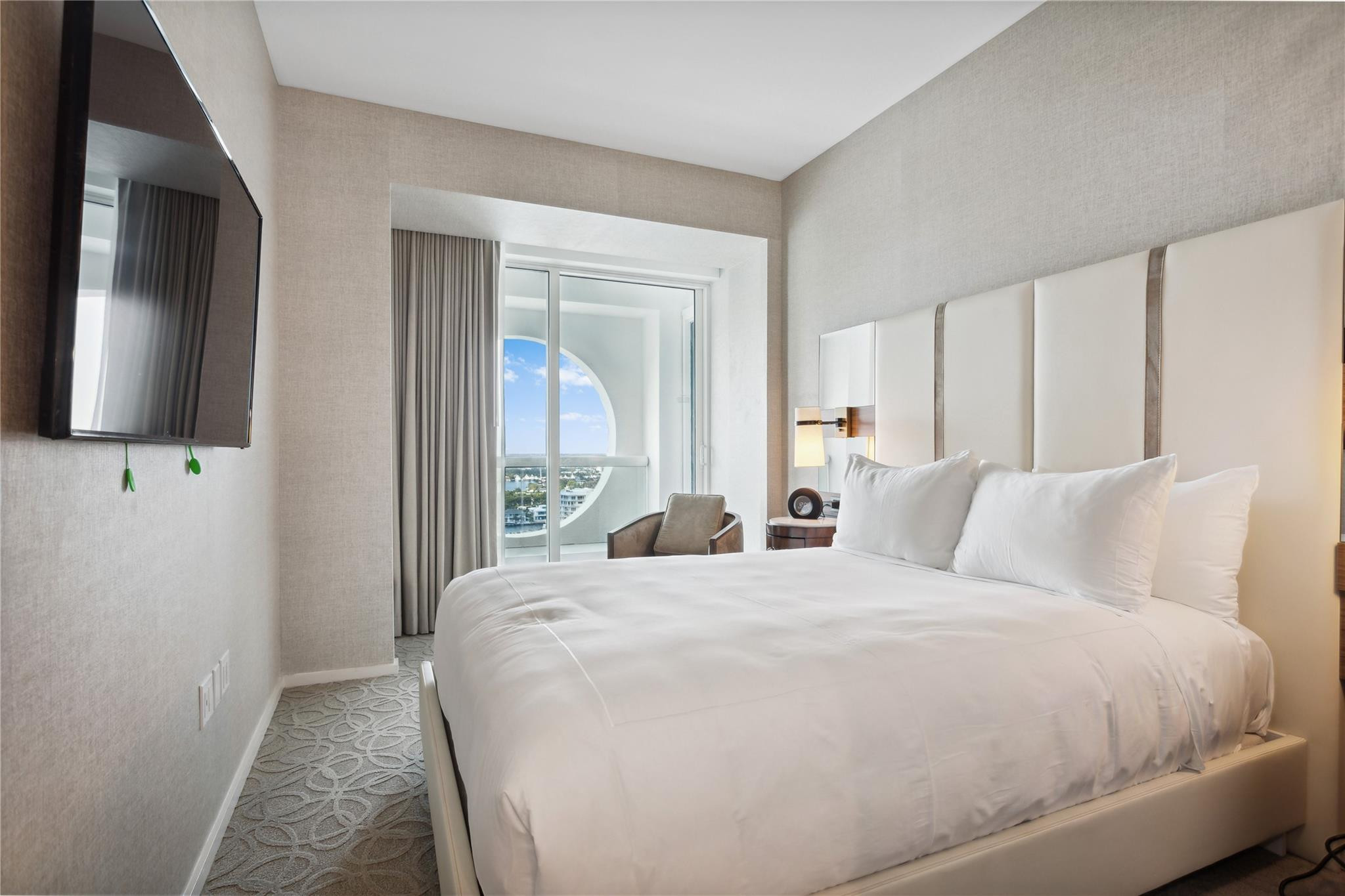 551 N Beach Blvd 2305