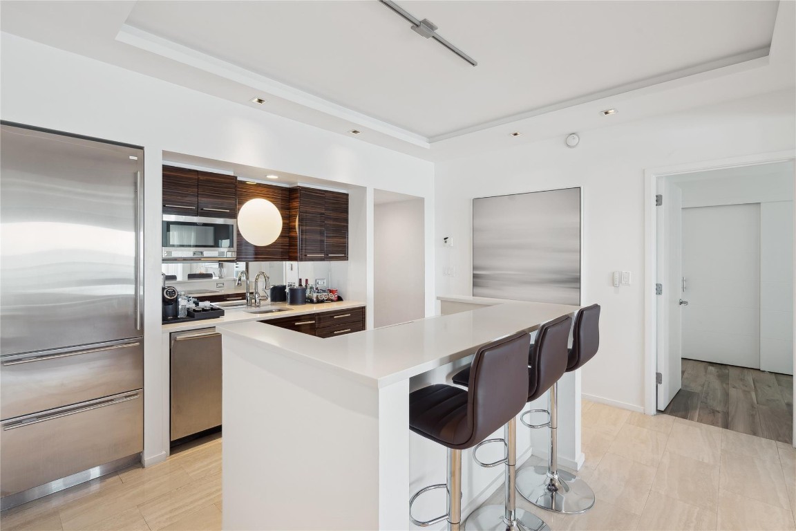 551 N Beach Blvd R304