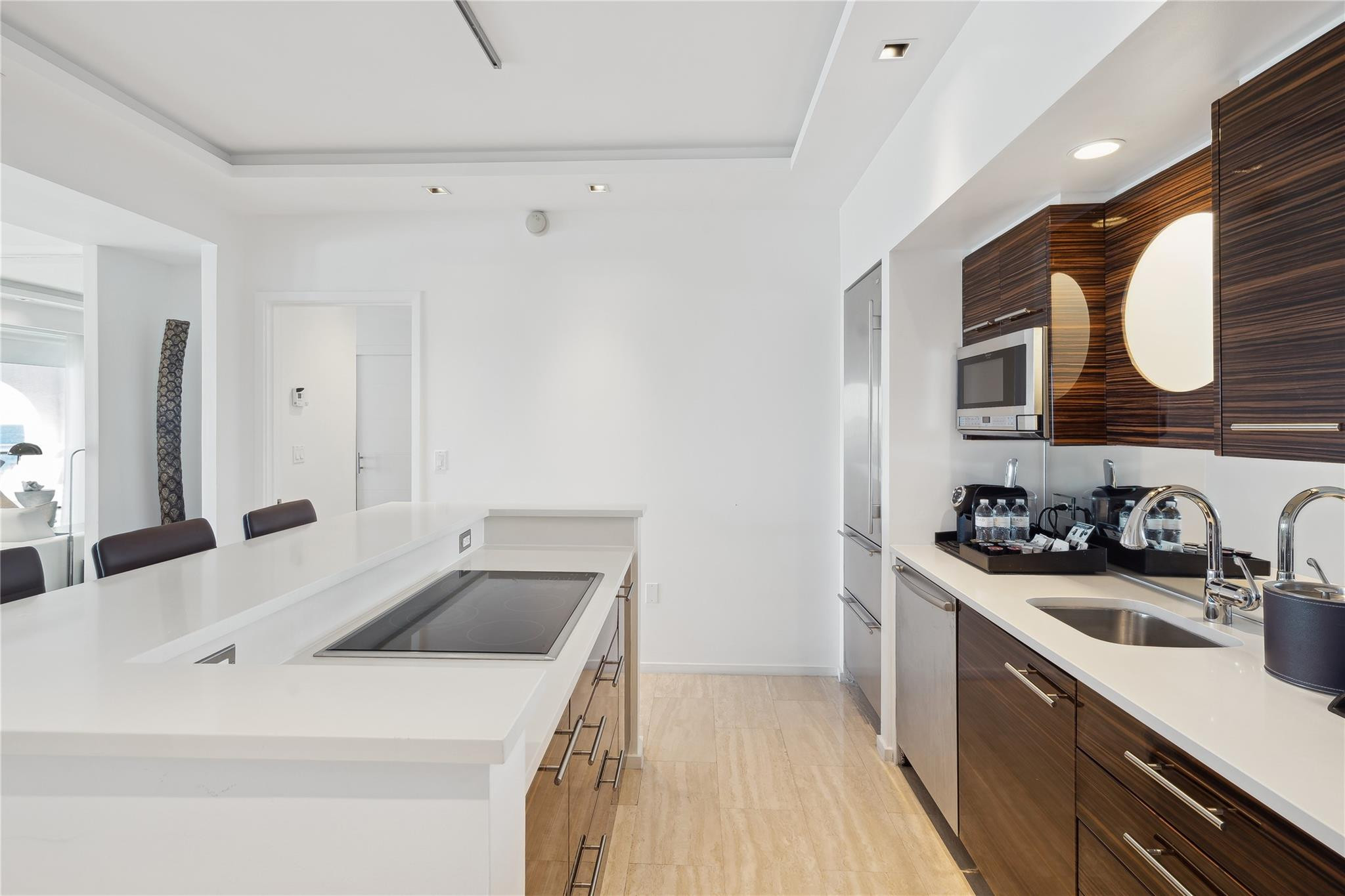 551 N Beach Blvd R304