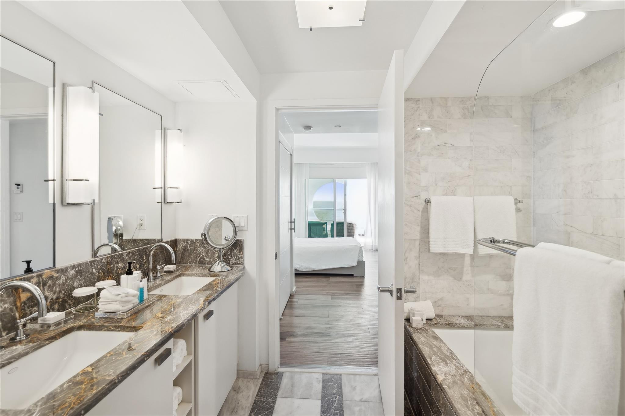 551 N Beach Blvd R304