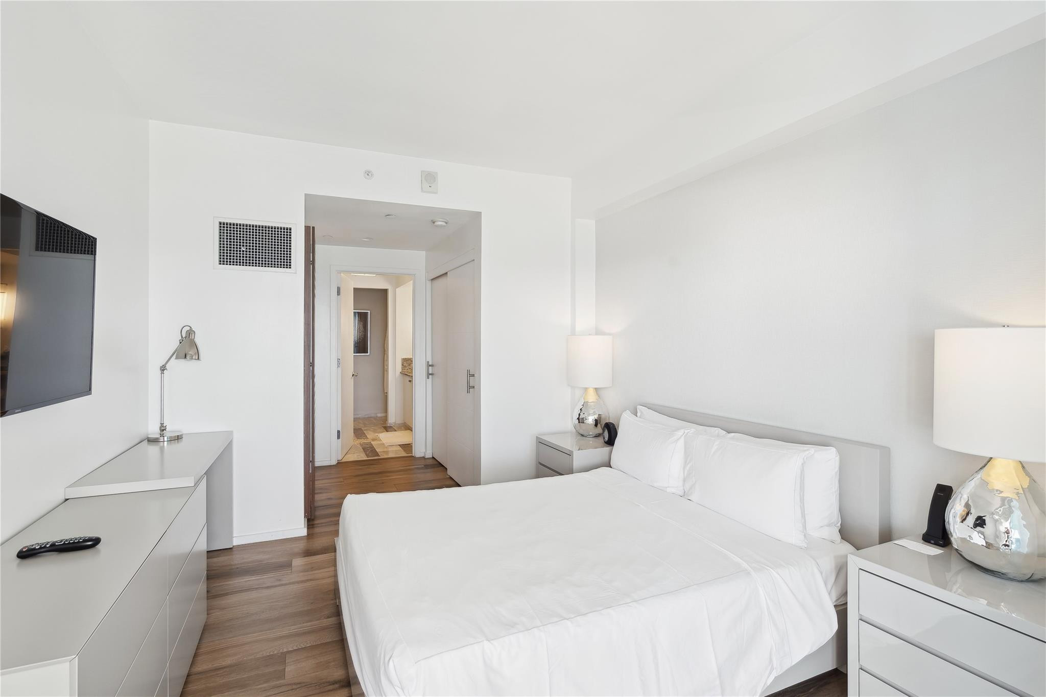 551 N Beach Blvd R304