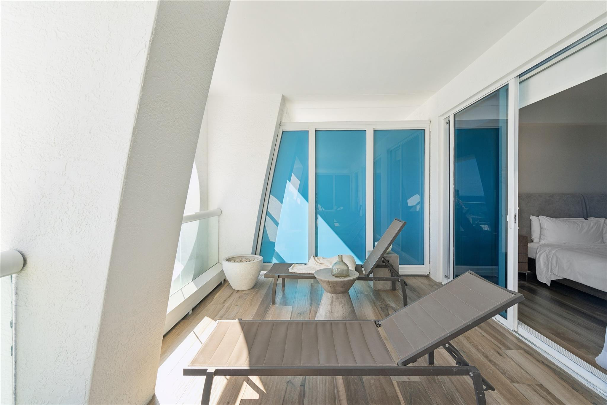 551 N Beach Blvd R304