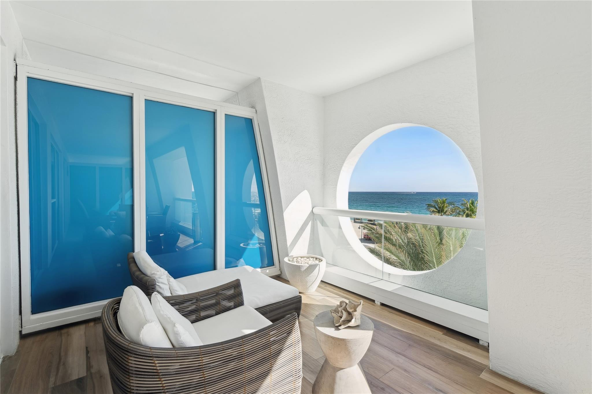 551 N Beach Blvd R304