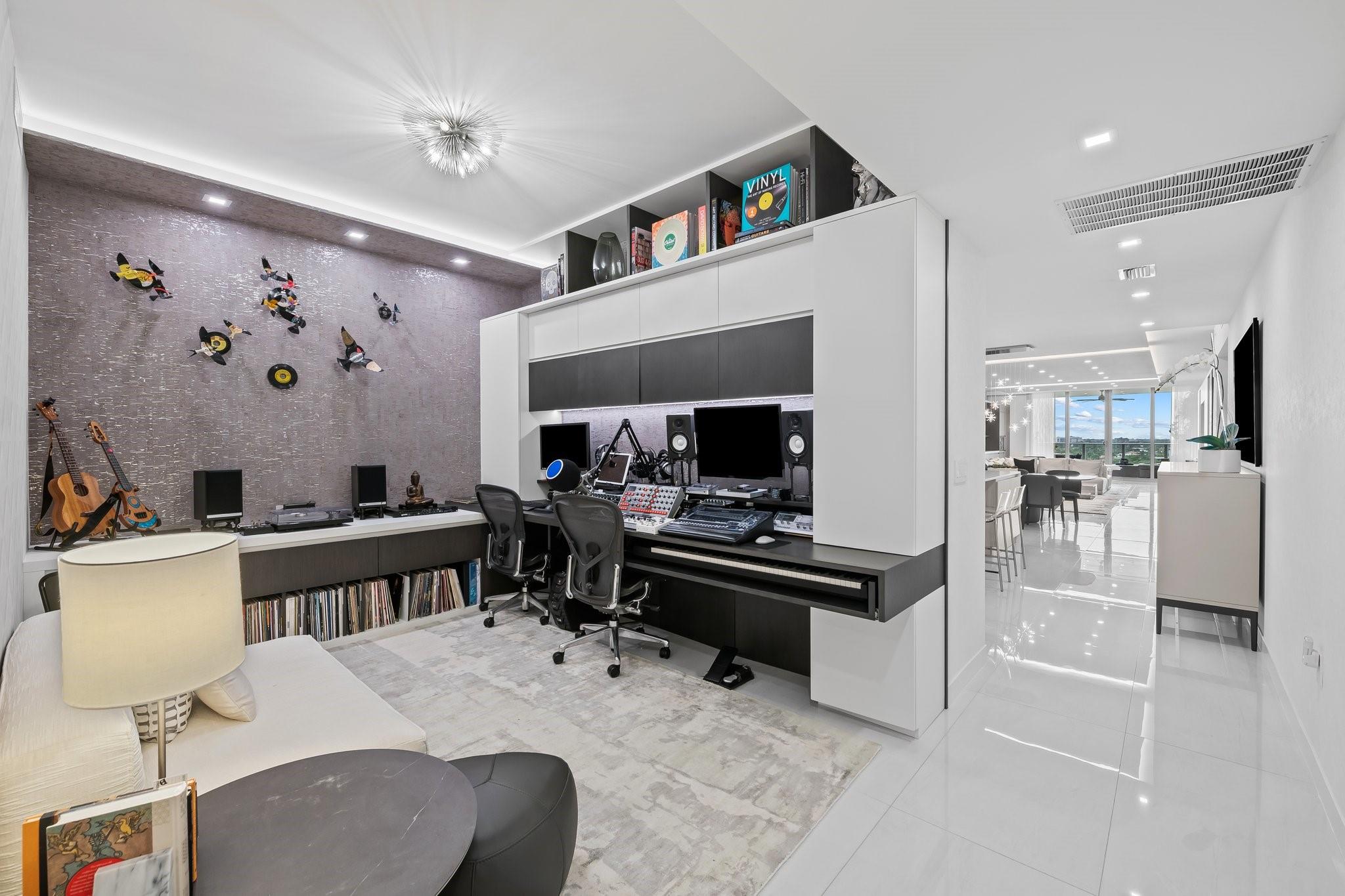 435 Bayshore Dr PH3