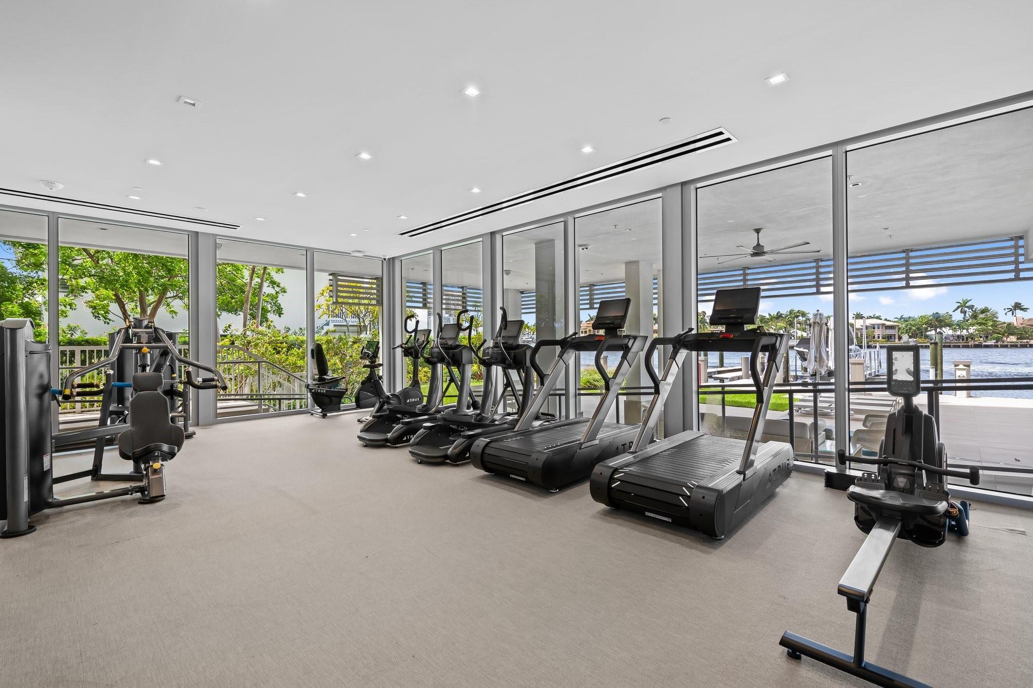 435 Bayshore Dr PH3