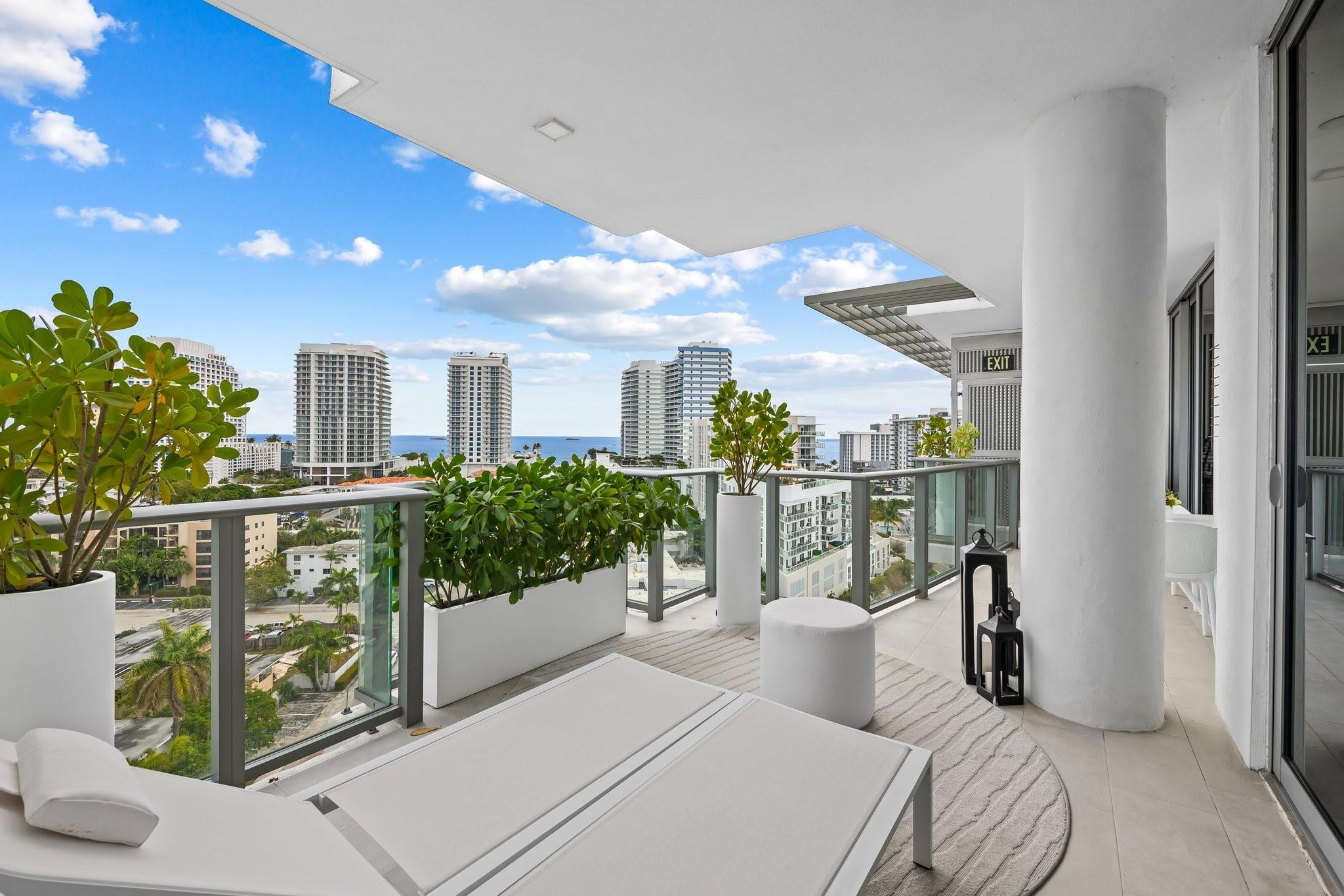 435 Bayshore Dr PH3
