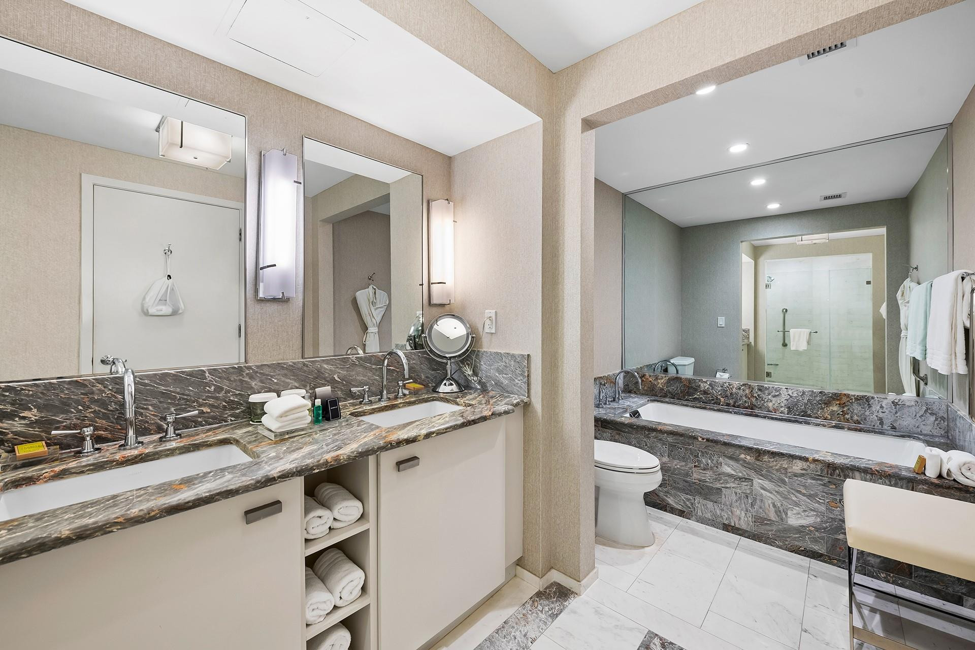 551 N Beach Blvd H1217