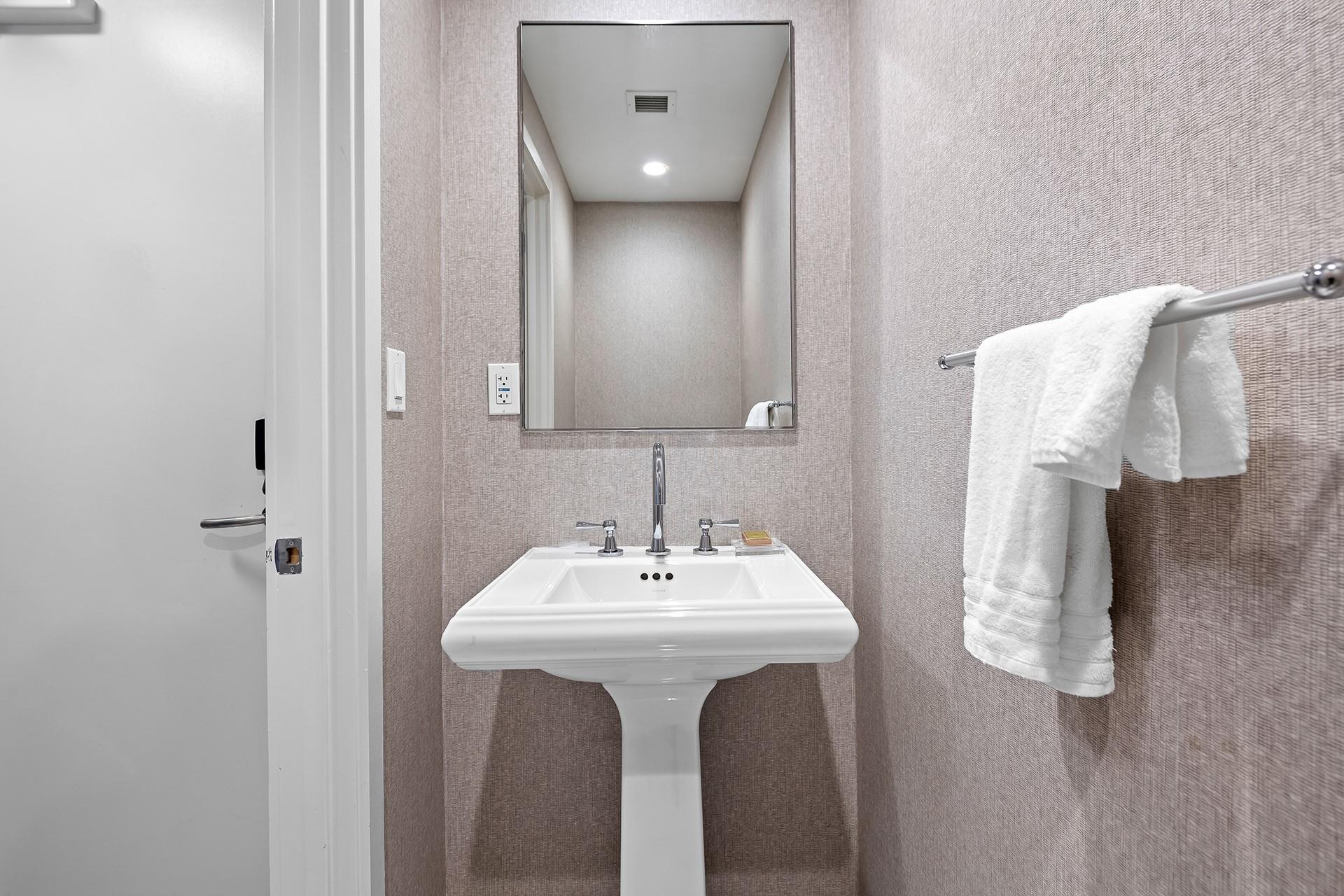 551 N Beach Blvd H1217